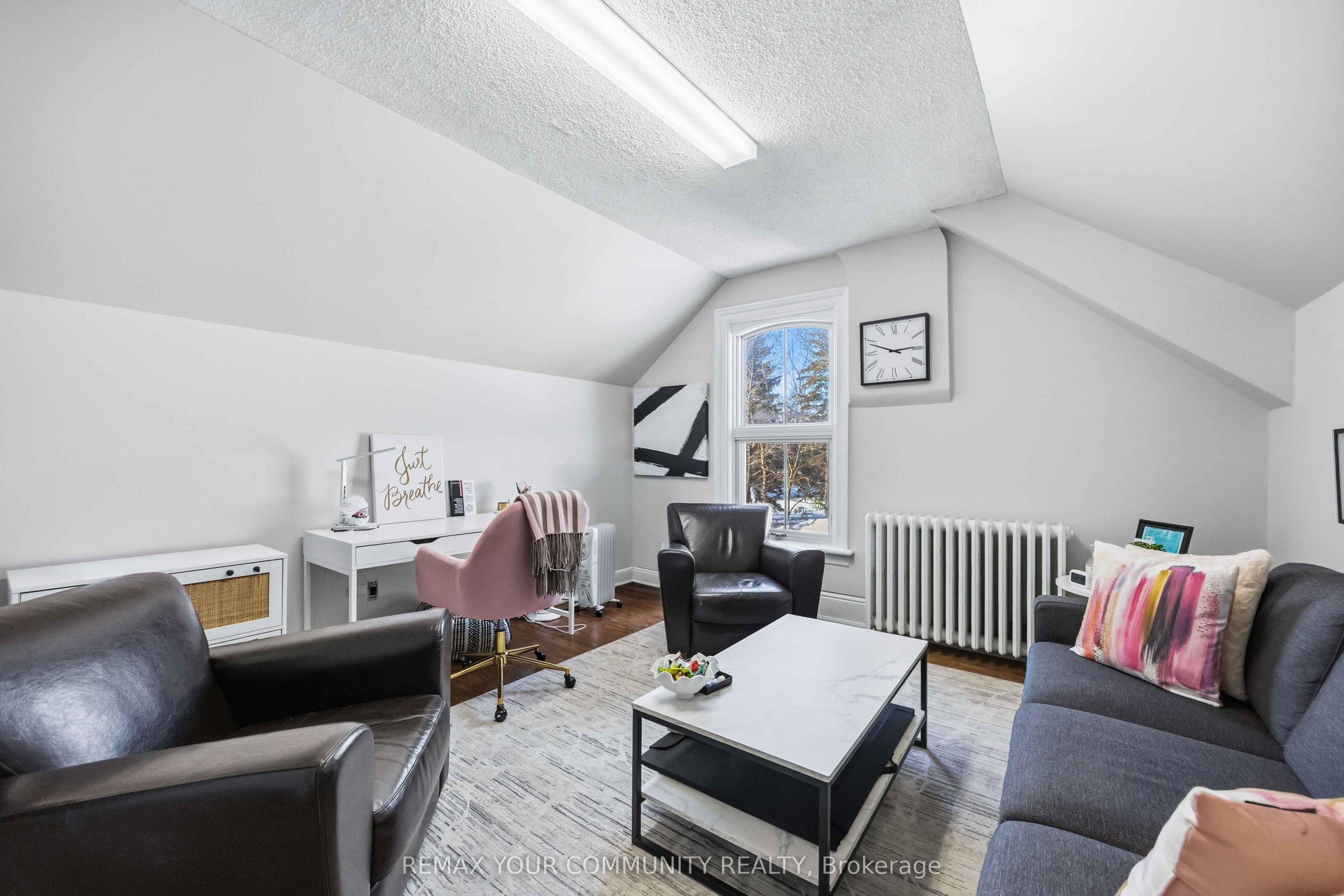 66 Centre Street, Vaughan, ON L4J 1E9