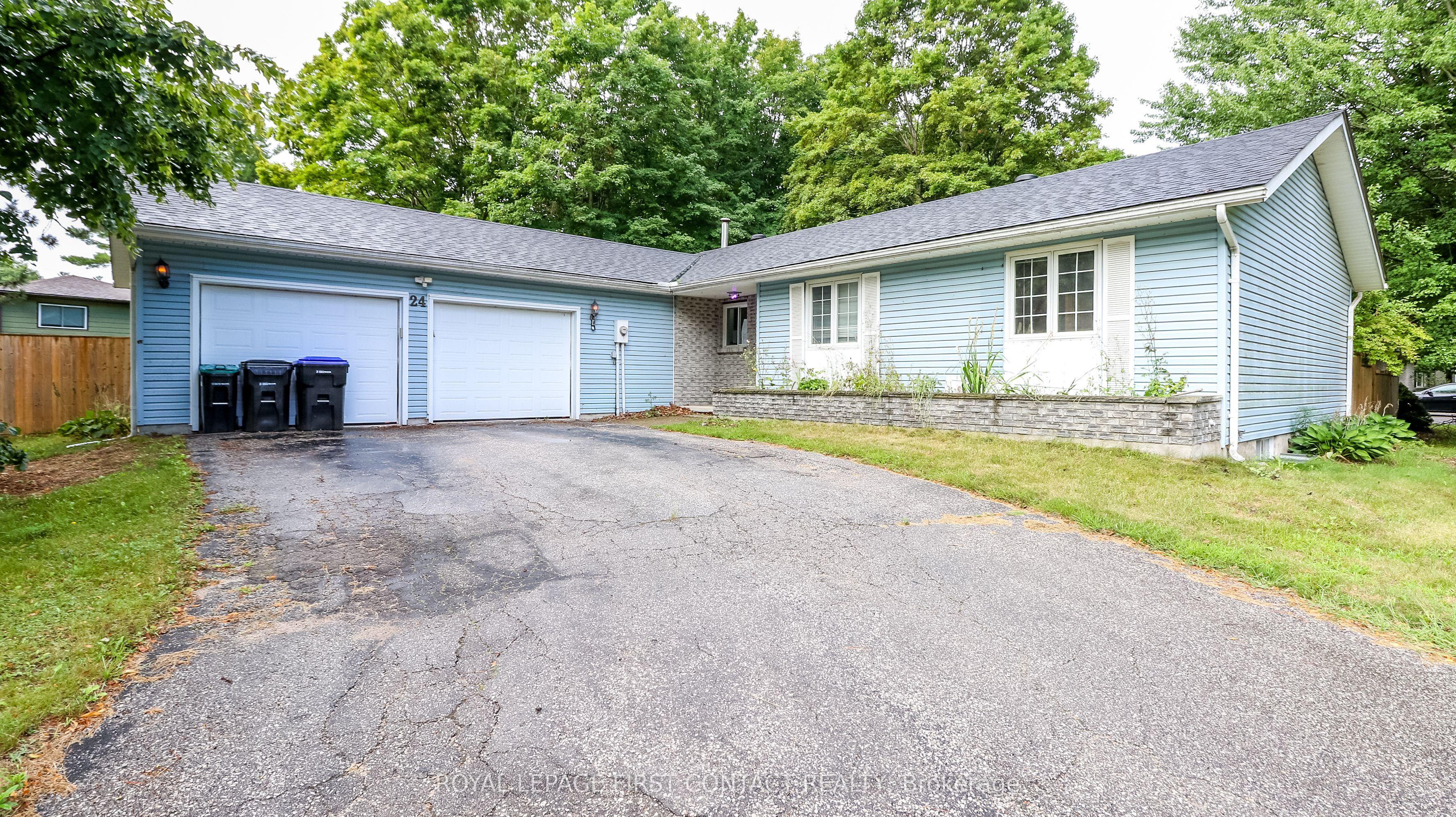 24 Howard Avenue, Tiny, ON L0L 2T0