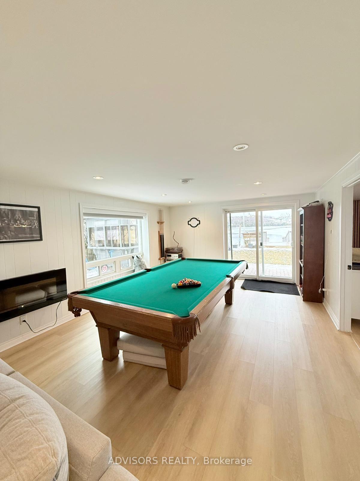 9 Bow Road, Tiny, ON L9M 0B3