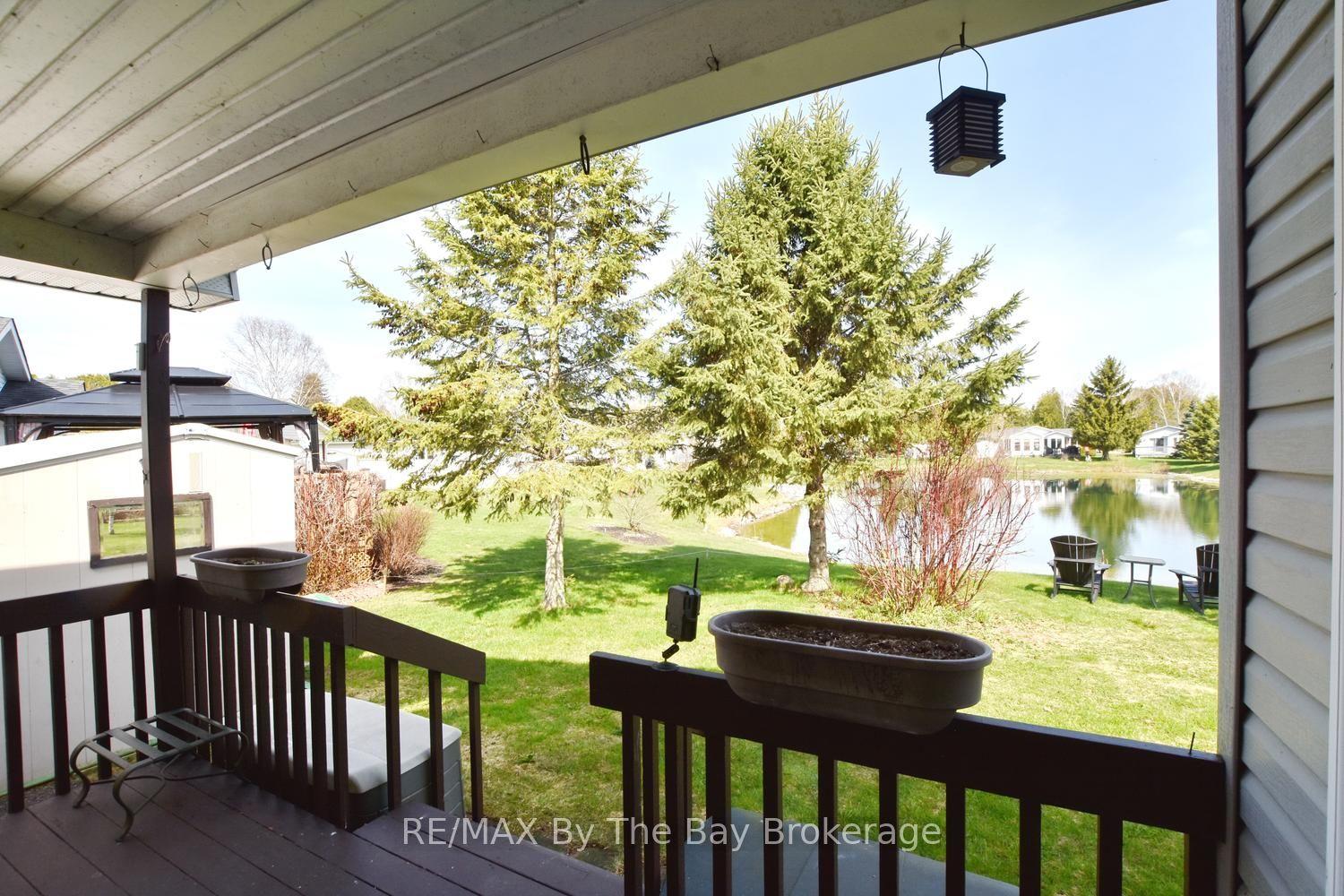 16 Indiana Avenue, Wasaga Beach, ON L9Z 3A8