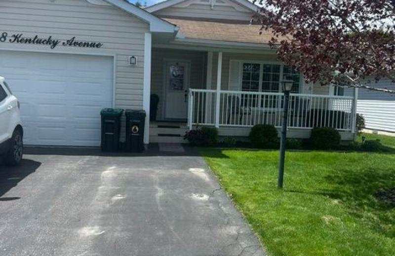 8 Kentucky Avenue, Wasaga Beach, ON L9Z 3A8