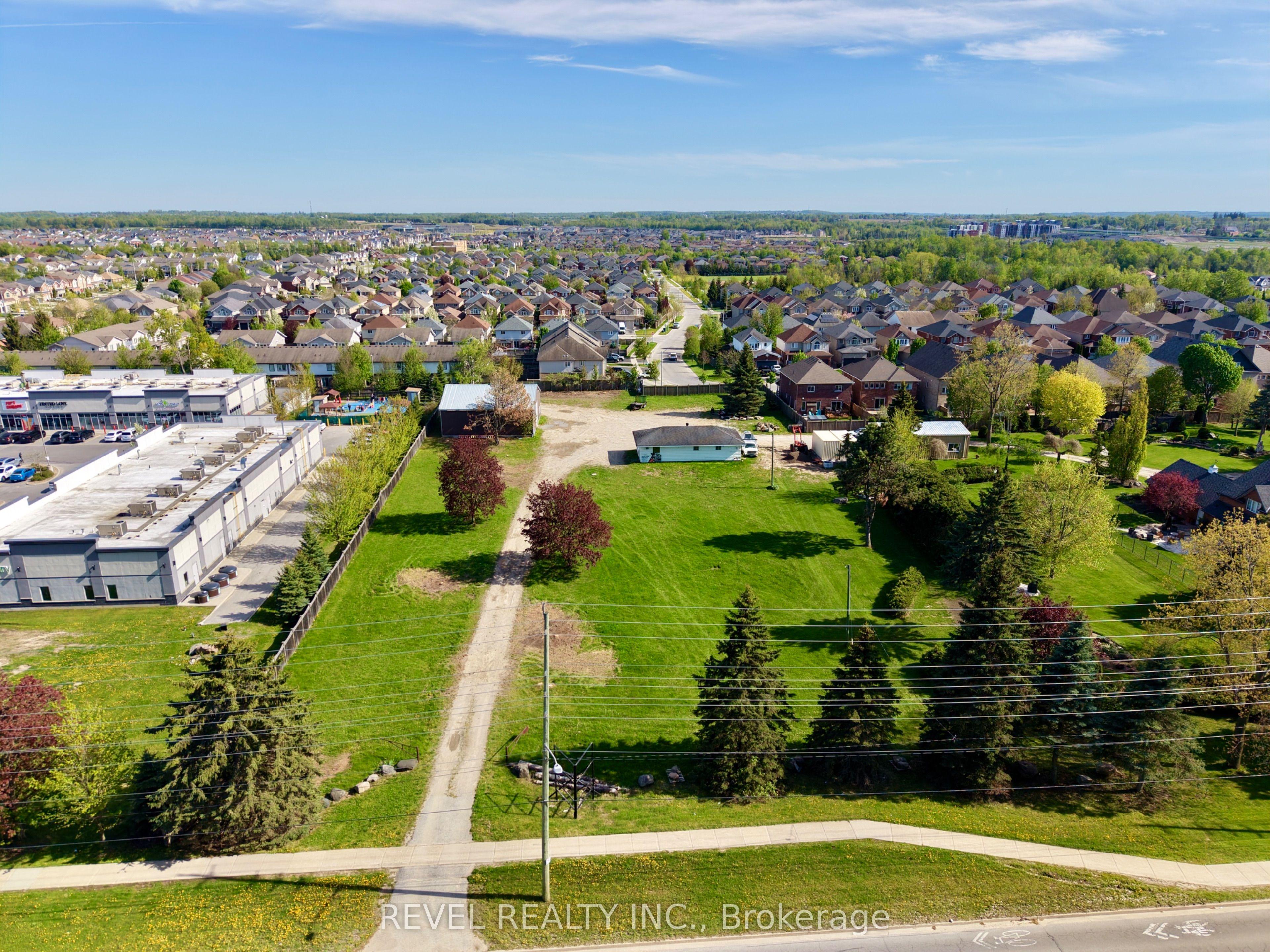 821 Big Bay Point Road, Barrie, ON L4M 4S6
