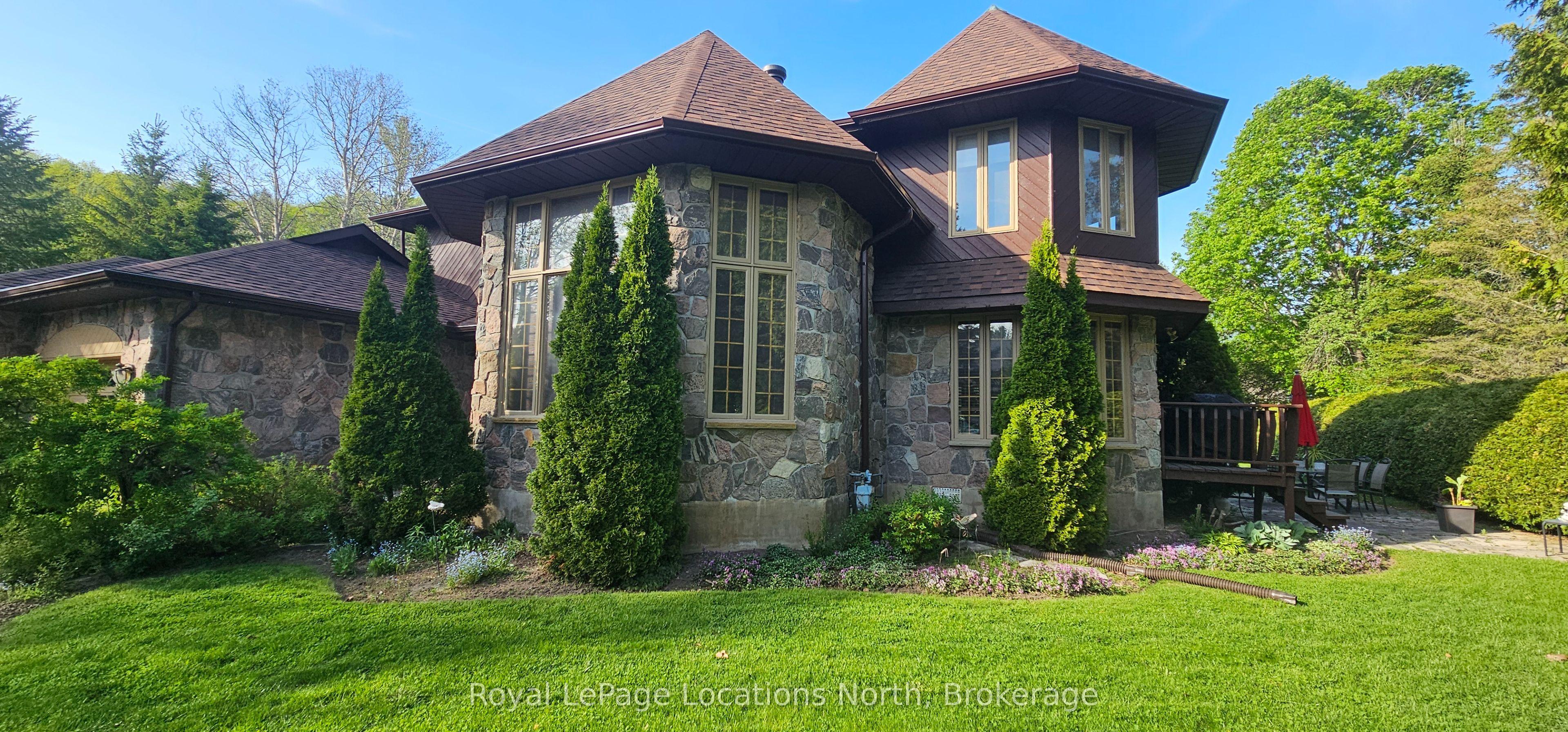 44 Kelley Crescent, Wasaga Beach, ON L9Z 1J3