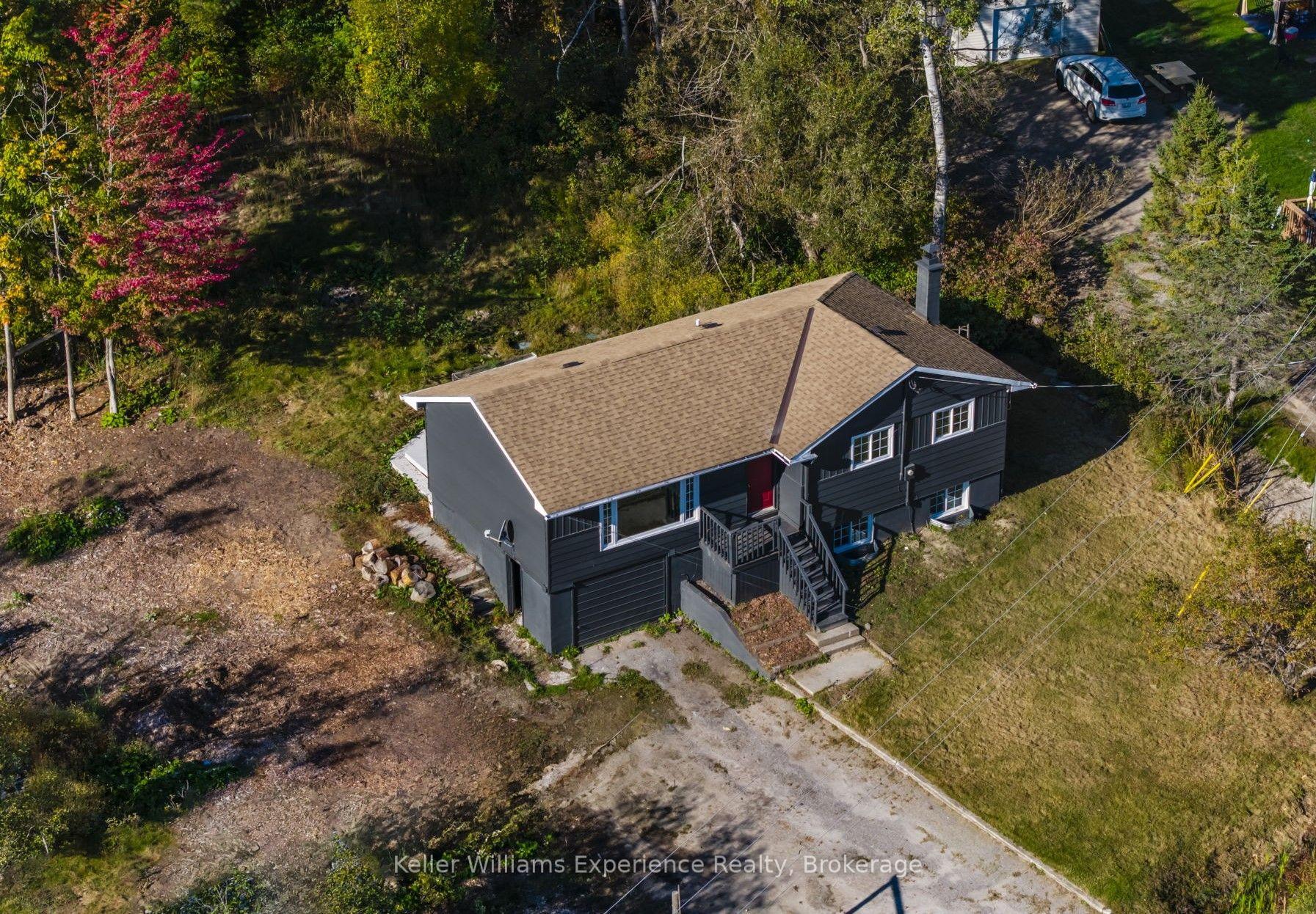 556 Champlain Road, Tiny, ON L9M 0C2