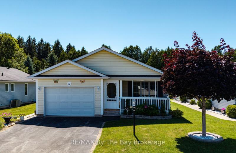 6 Illinois Crescent, Wasaga Beach, ON L9Z 3A8