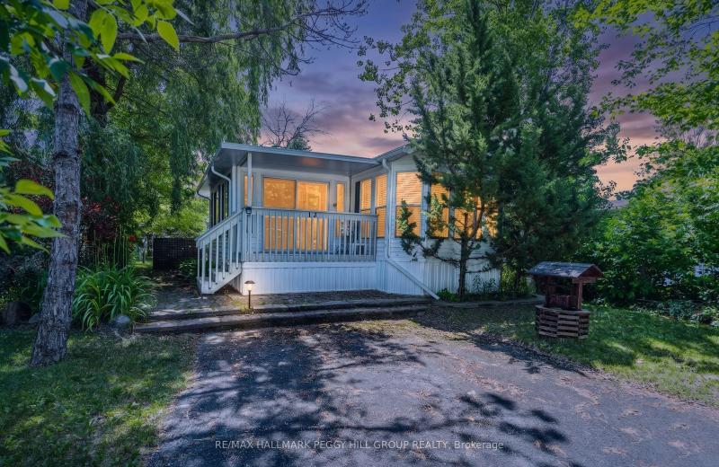 13 Huron Circle, Wasaga Beach, ON L9Z 1X7