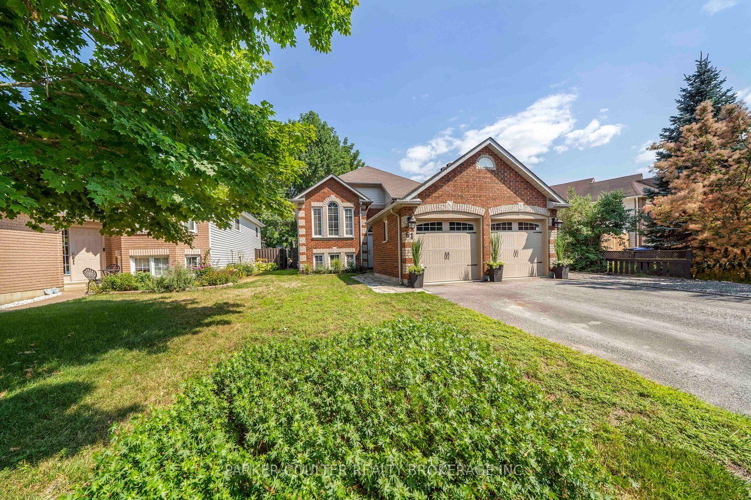 61 Dyer Drive, Wasaga Beach, ON L9Z 1E4