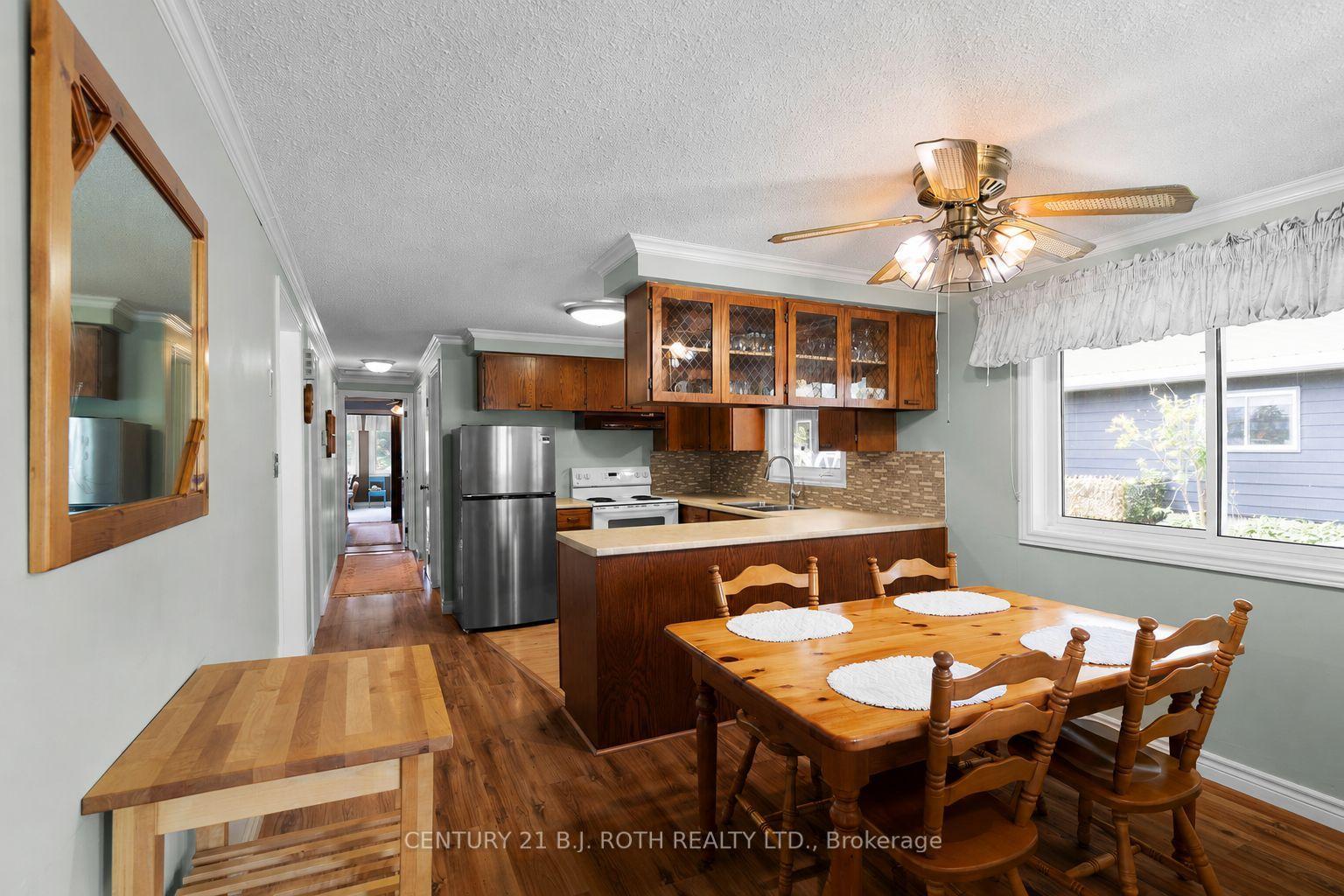 19 Maple Crescent, Oro-Medonte, ON L0L 1T0