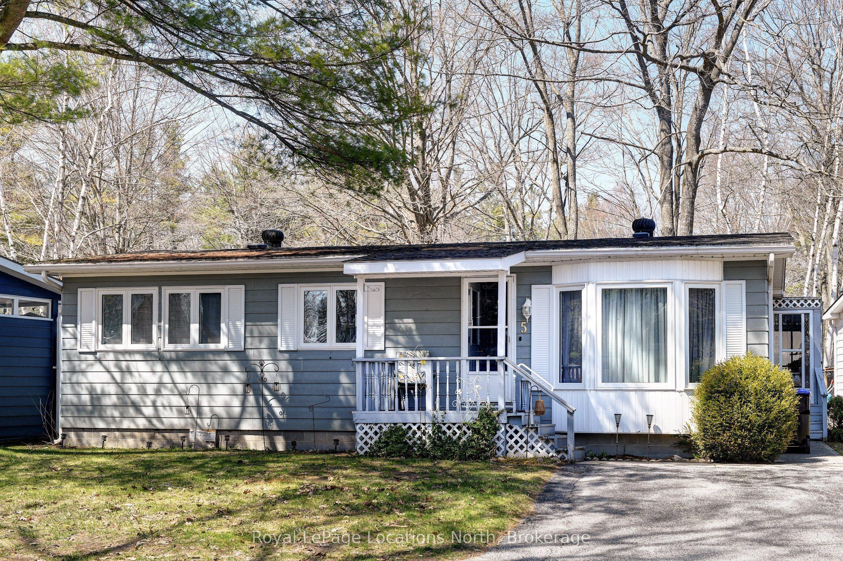 5 Murray Drive, Wasaga Beach, ON L9Z 1K3