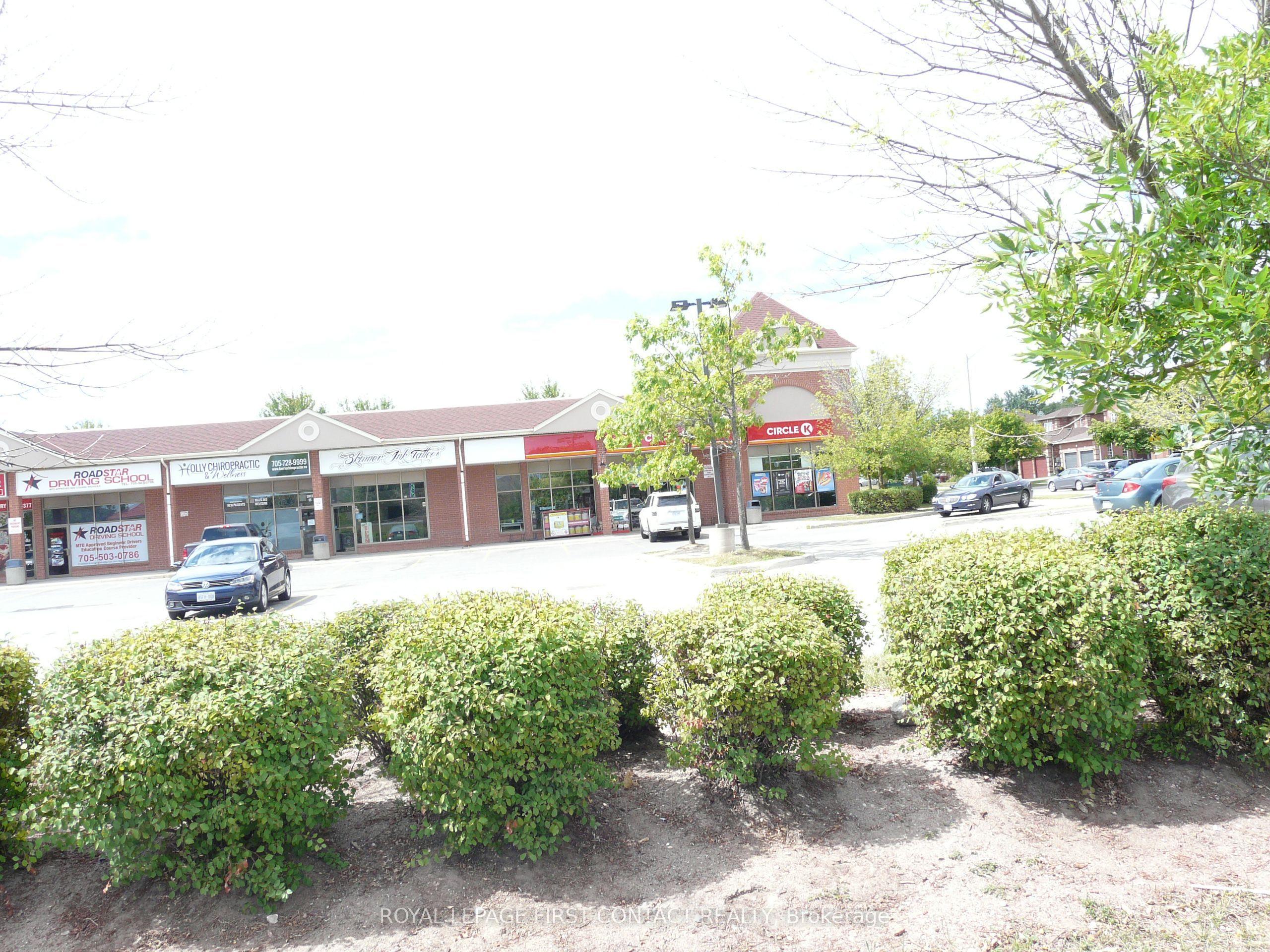 2 Marsellus Drive 8, Barrie, ON L4N 0Y4