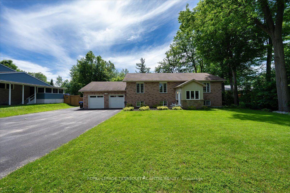 1192 St. Vincent Street, Springwater, ON L9X 0R2