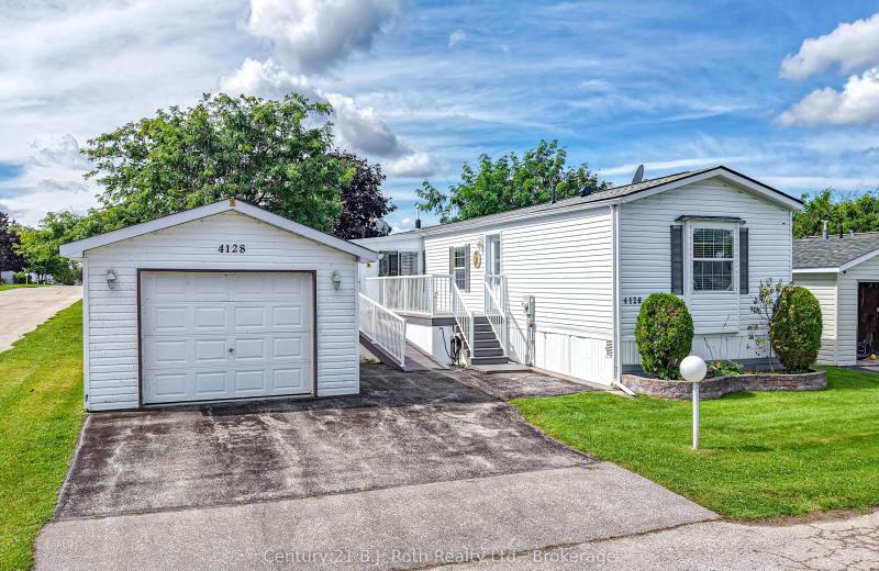 4128 Haines Street, Severn, ON L3V 0V4