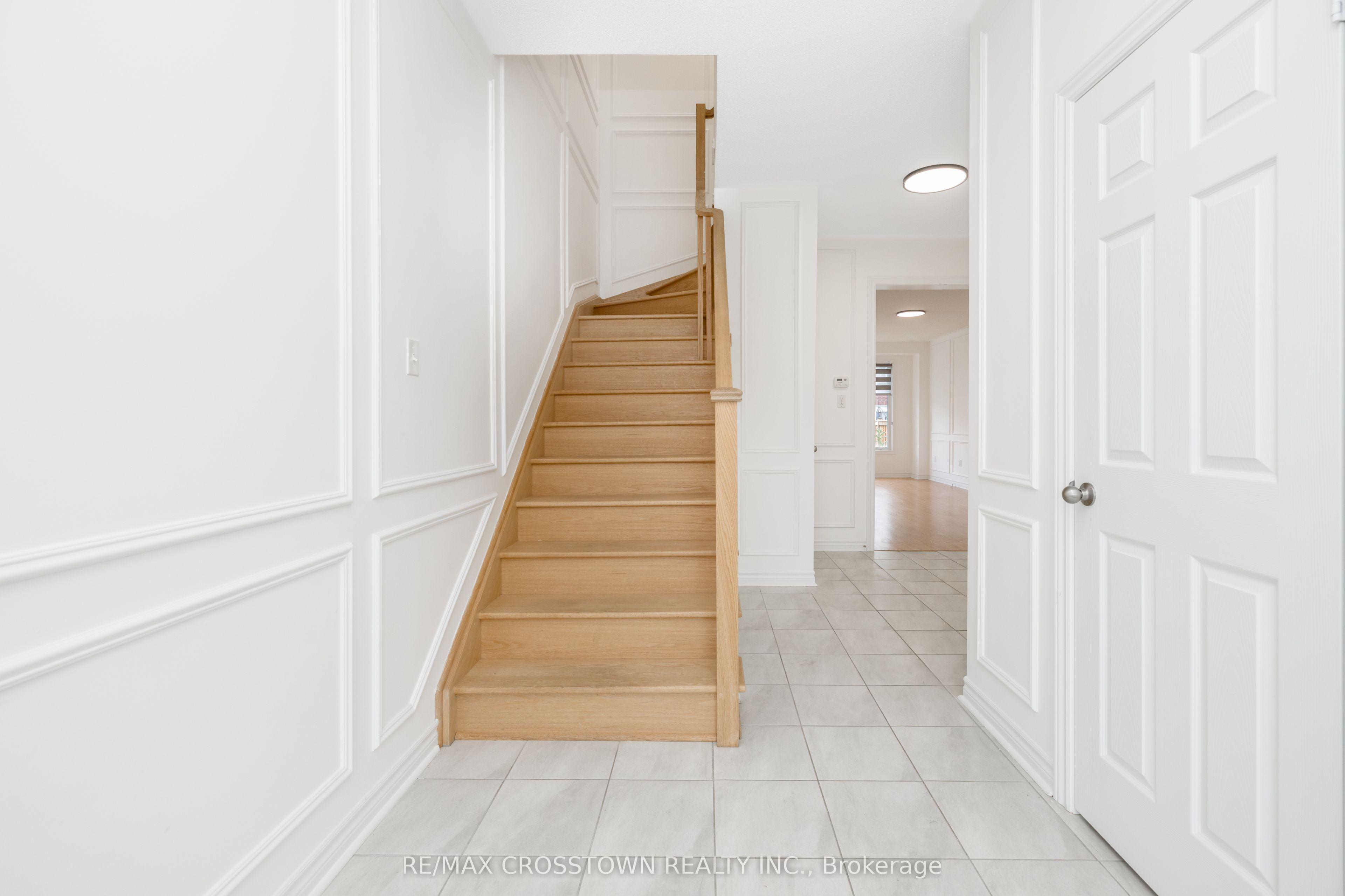 23 Albany Street, Collingwood, ON L9Y 3W8