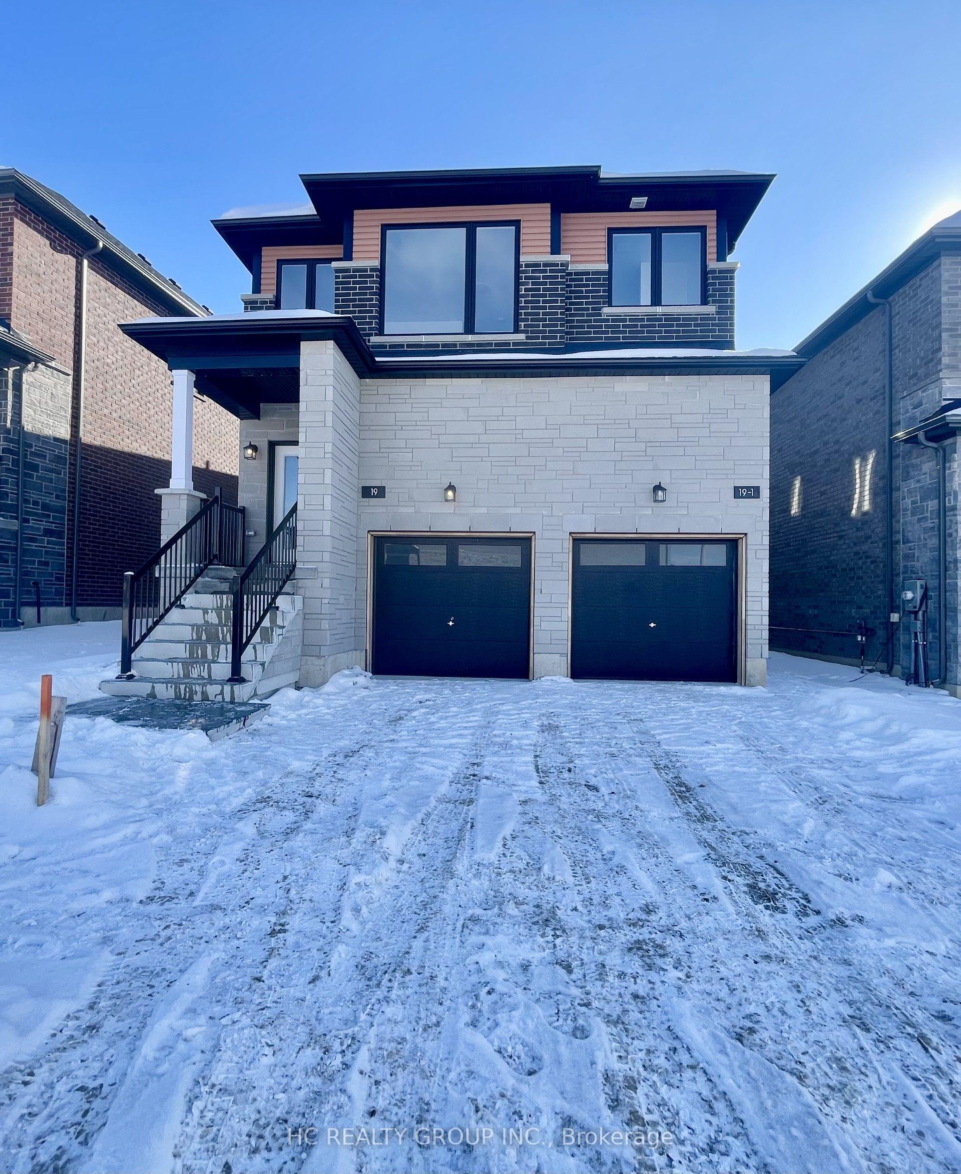 19 Gateway Drive Upper, Barrie, ON L9J 0Y1
