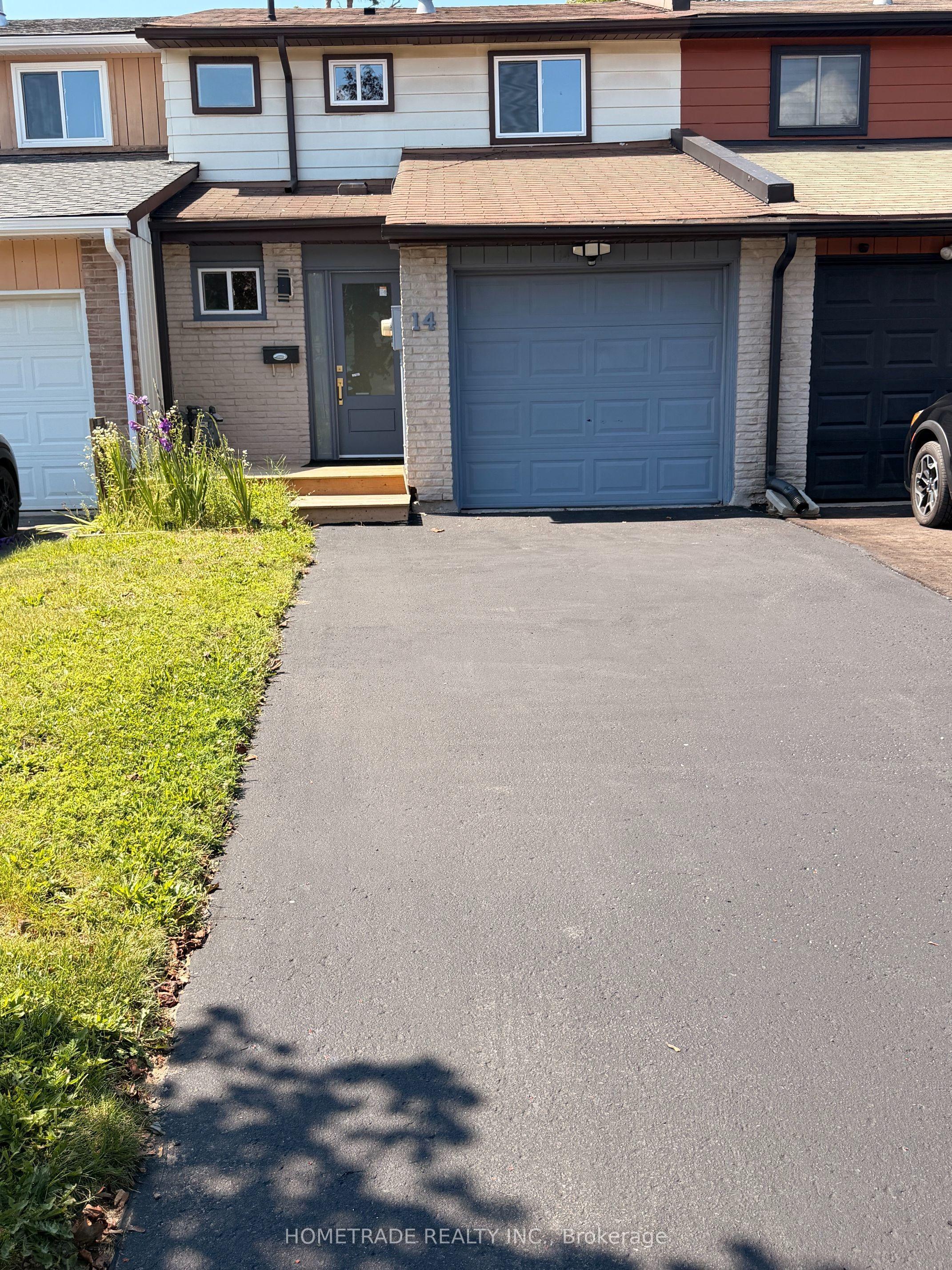 14 Chaucer Crescent, Barrie, ON L4N 4T7