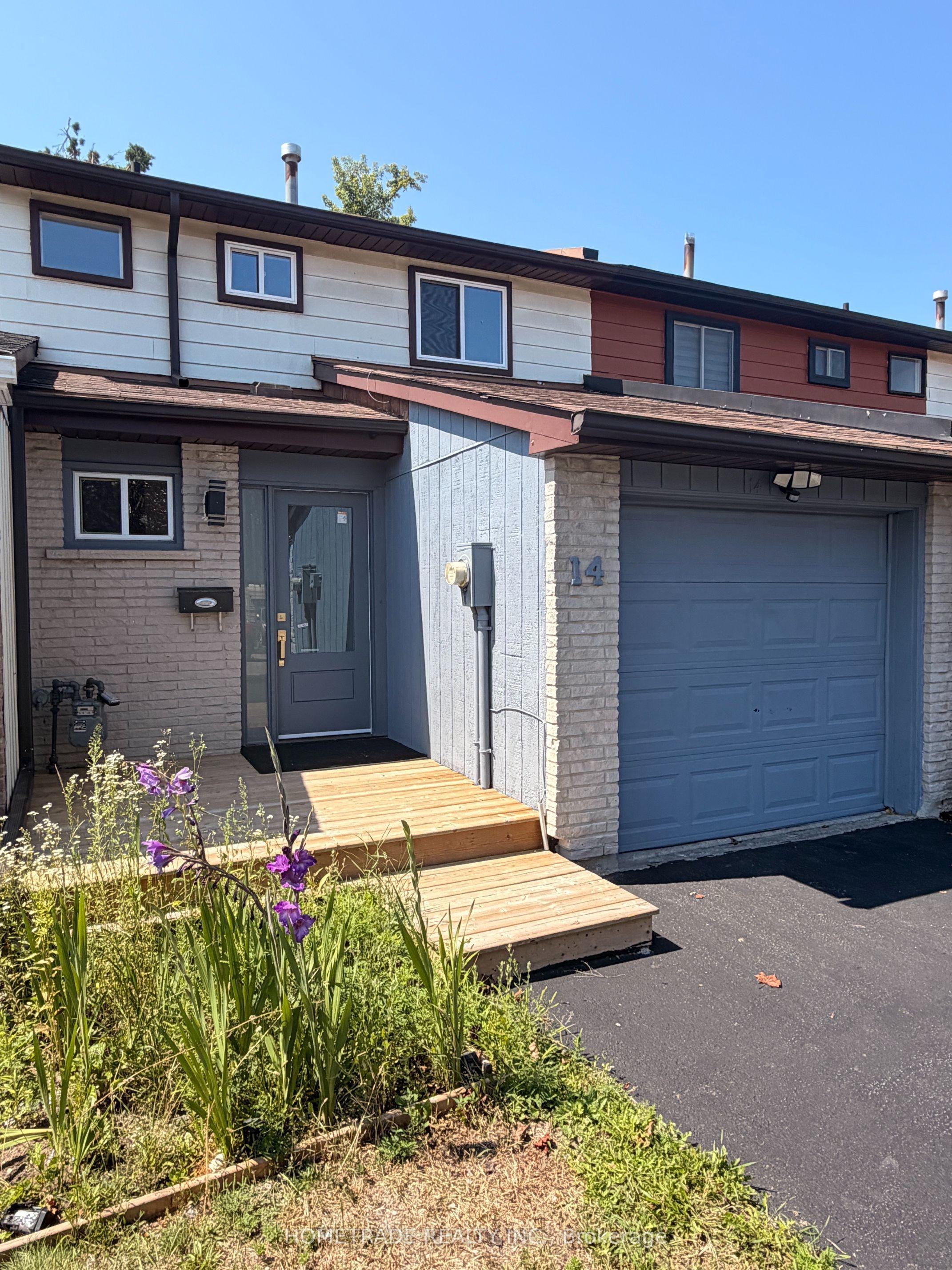 14 Chaucer Crescent, Barrie, ON L4N 4T7