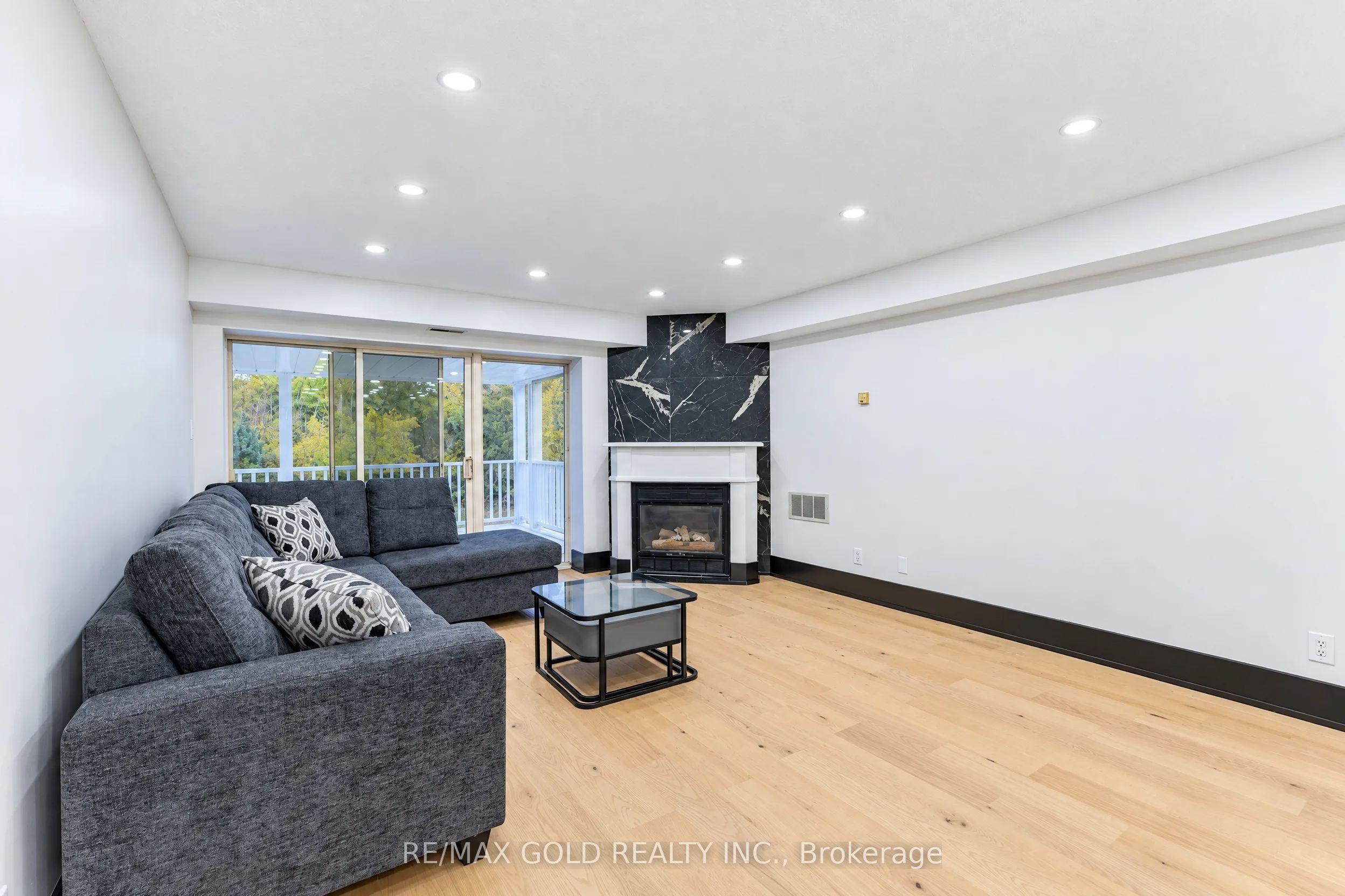 20 Mulligan Lane 8, Wasaga Beach, ON L9Z 1C4
