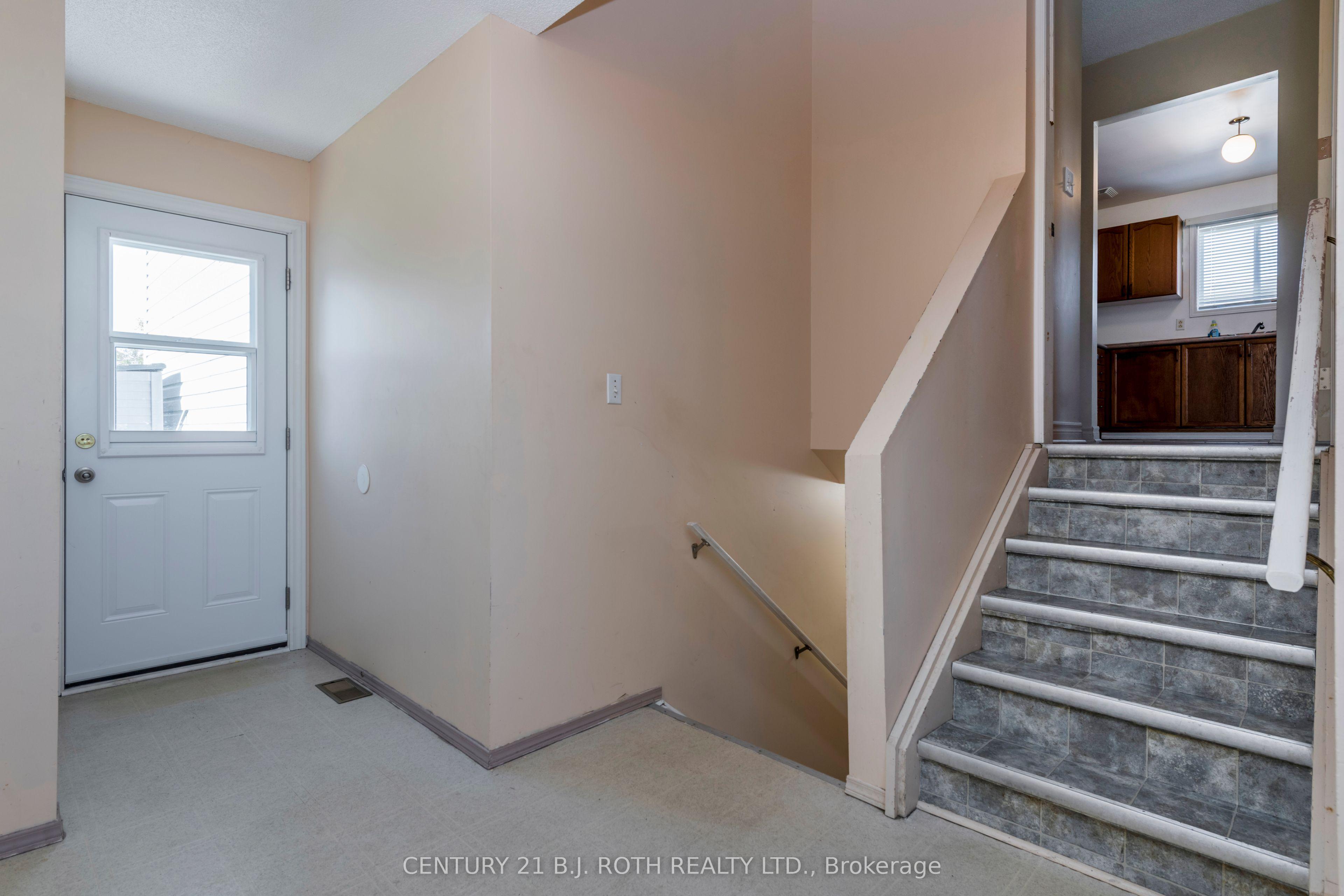 383 High Street, Orillia, ON L3V 4X6
