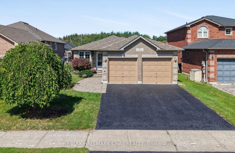 76 Shalom Way, Barrie, ON L4N 5Y3