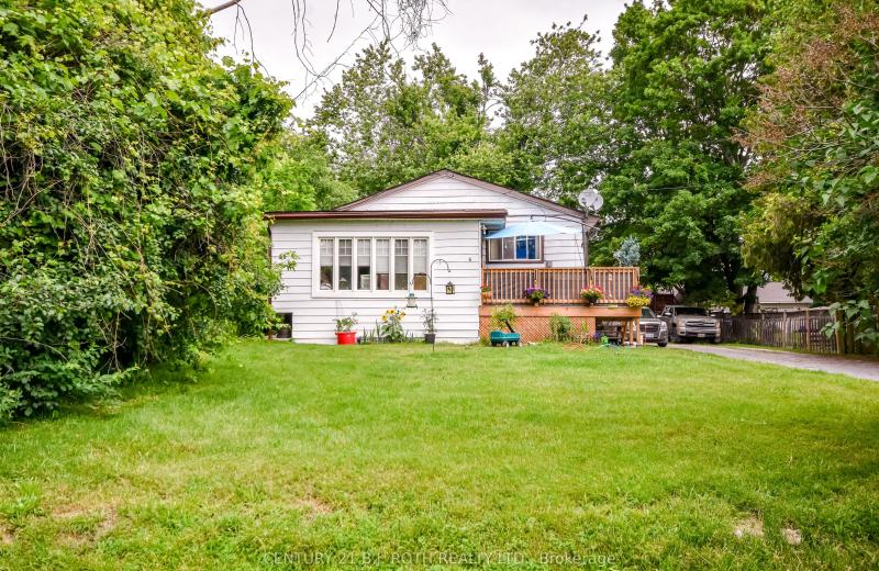 6 Caroline Street, Ramara, ON L3V 1A2