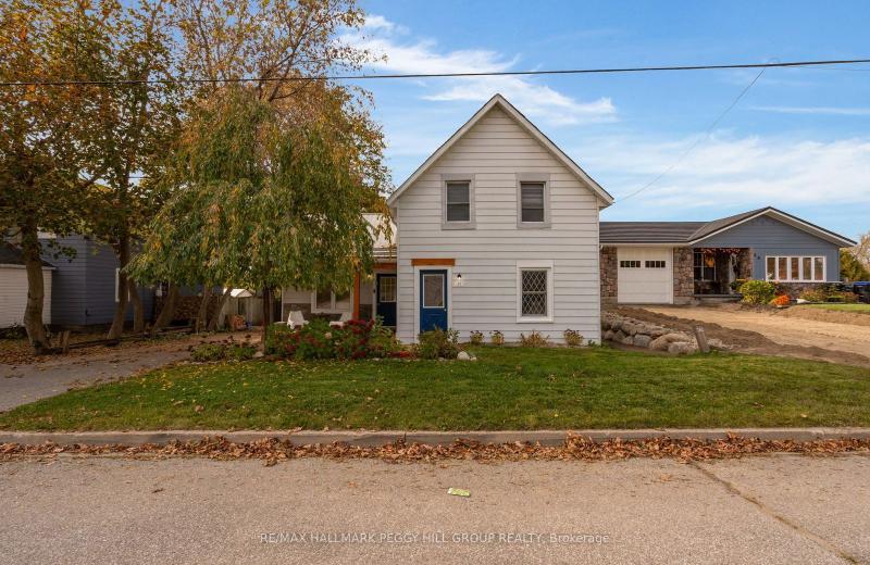 44 Peel Street, Penetanguishene, ON L9M 1B7