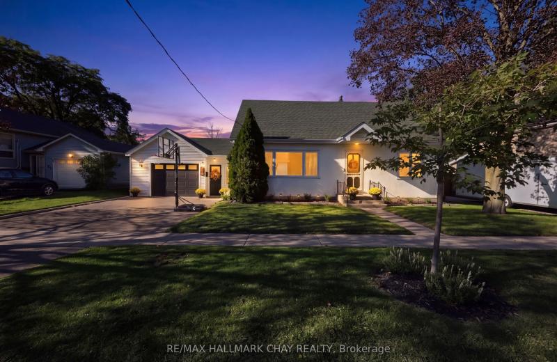 32 Caroline Street, Barrie, ON L4N 2S3