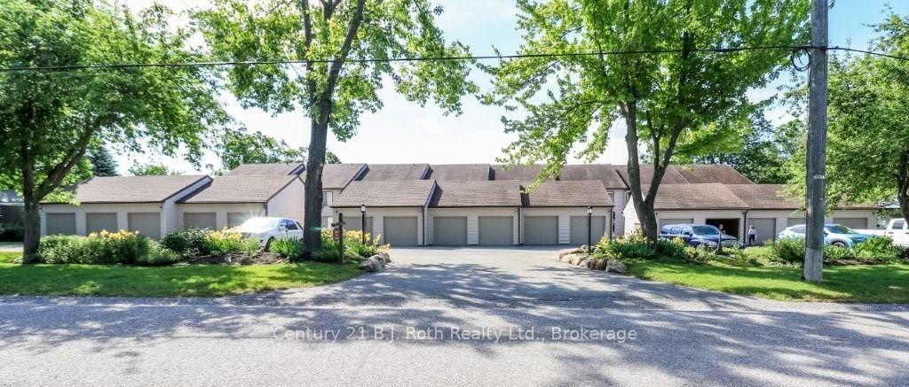 43 OLIVE Crescent 201, Orillia, ON L3V 7M8