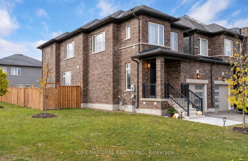 2 Lisa Street, Wasaga Beach, ON L9Z 0K8