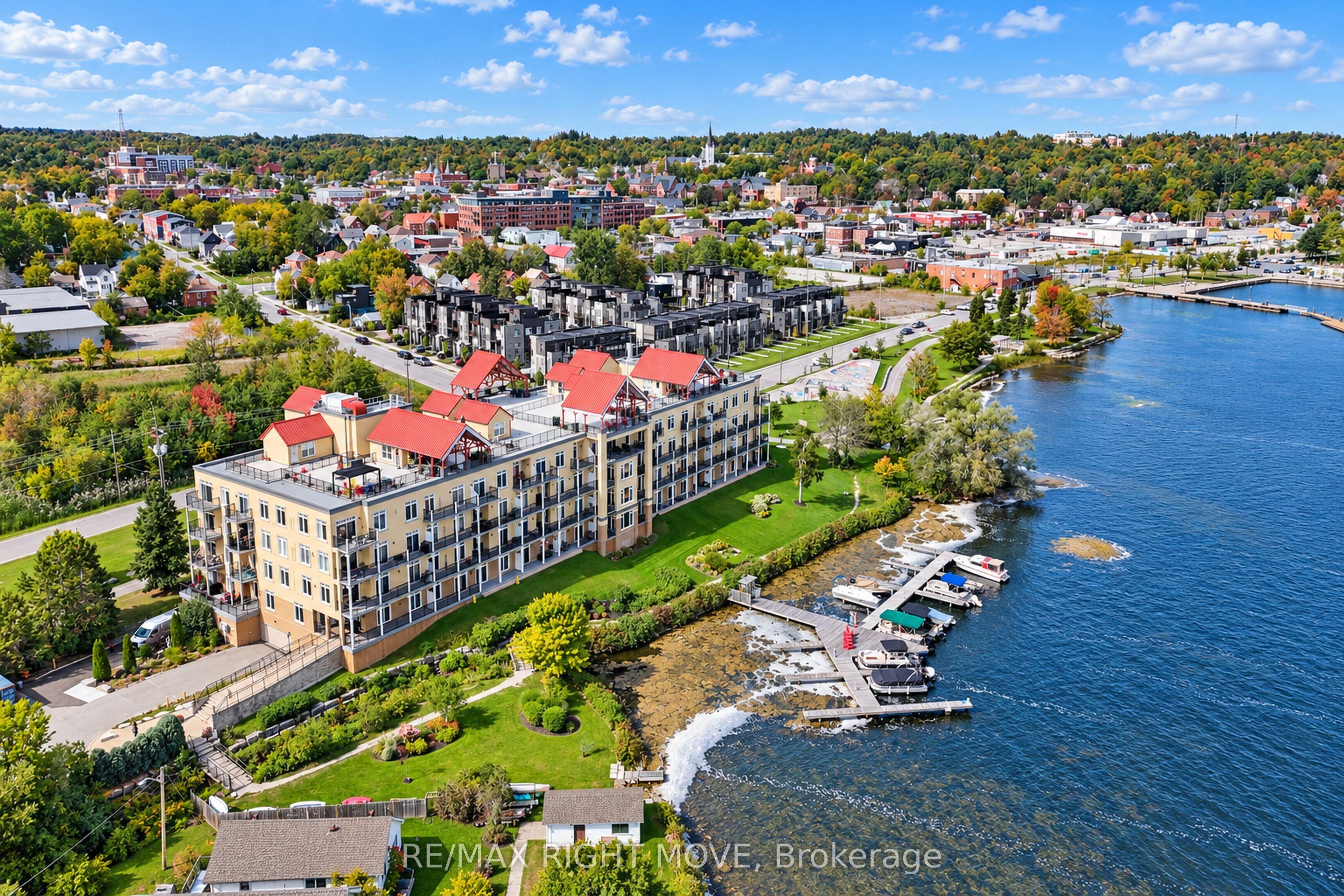 140 Cedar Island Road 105, Orillia, ON L3V 1T1