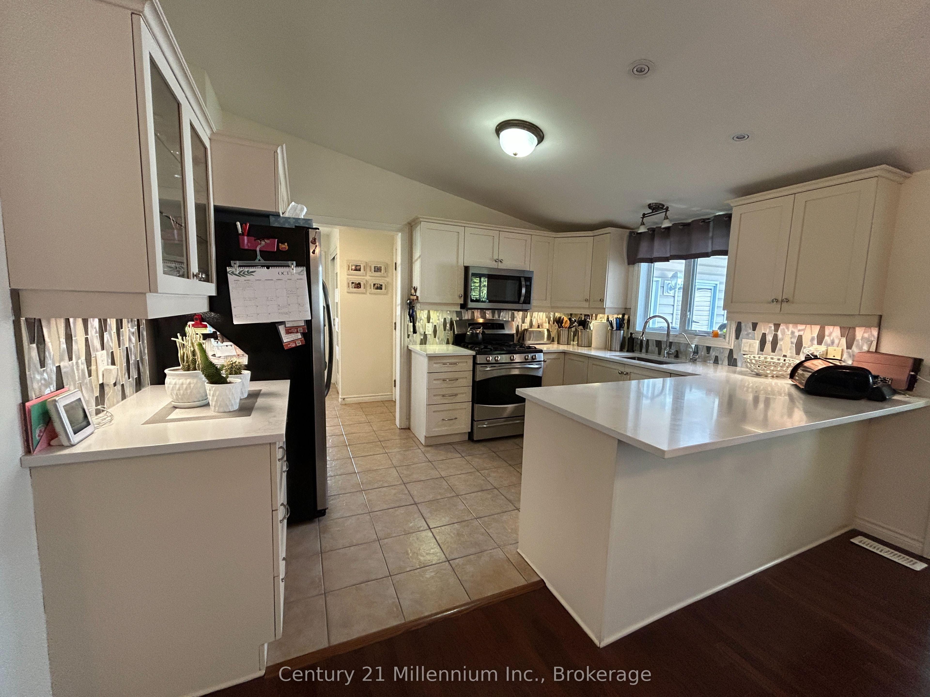 13 Virginia Avenue, Wasaga Beach, ON L9Z 3A8