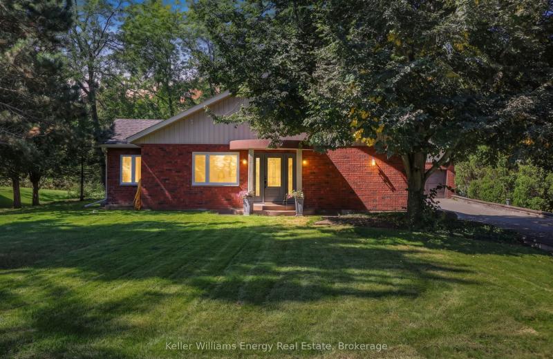 60 Bayside Avenue, Tay, ON L0K 2A0