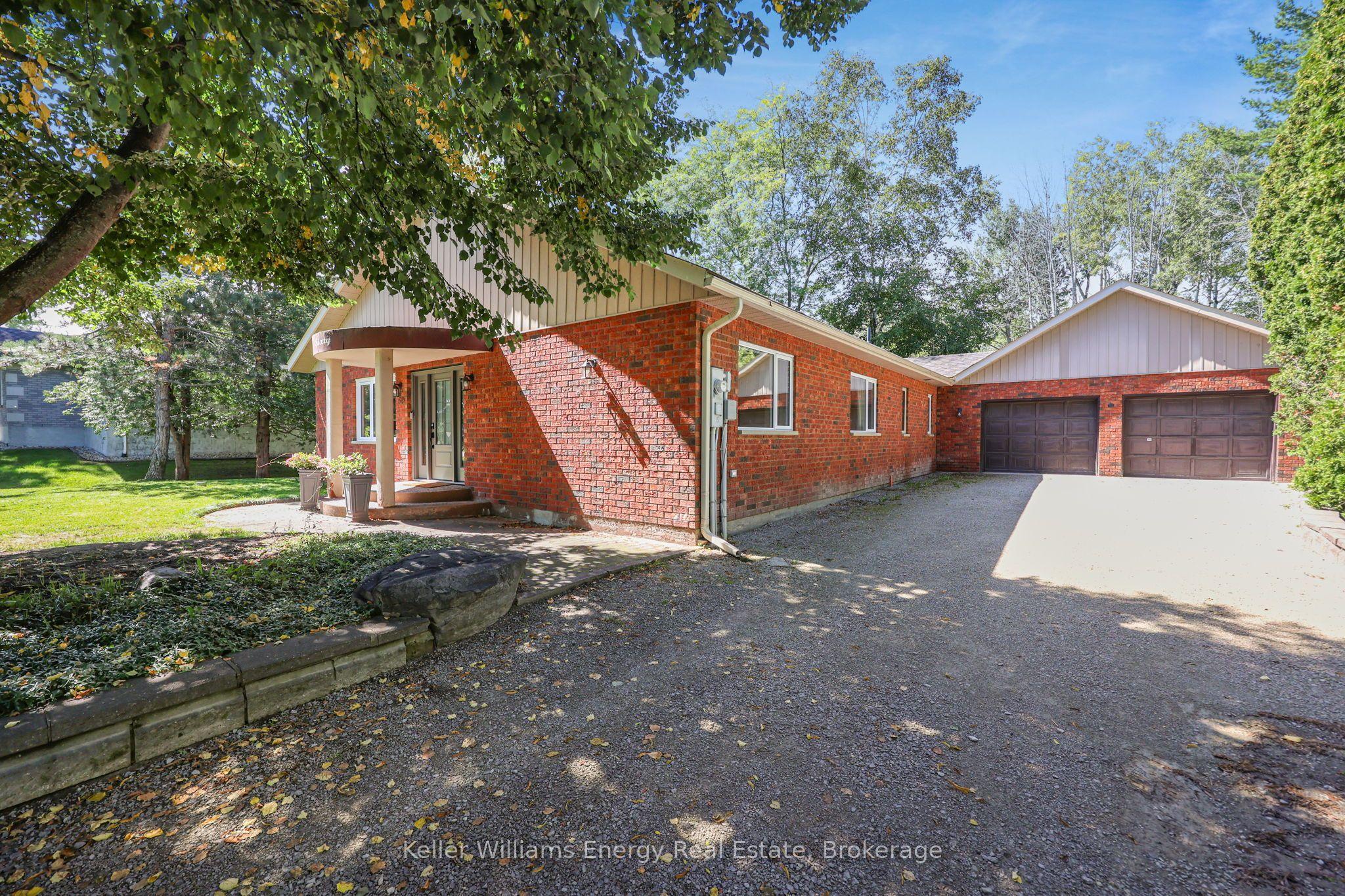 60 Bayside Avenue, Tay, ON L0K 2A0