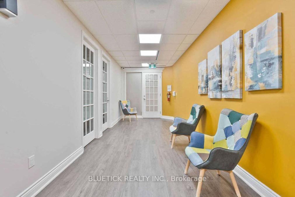 5500 North Service Road 300-15, Burlington, ON L7L 6W6