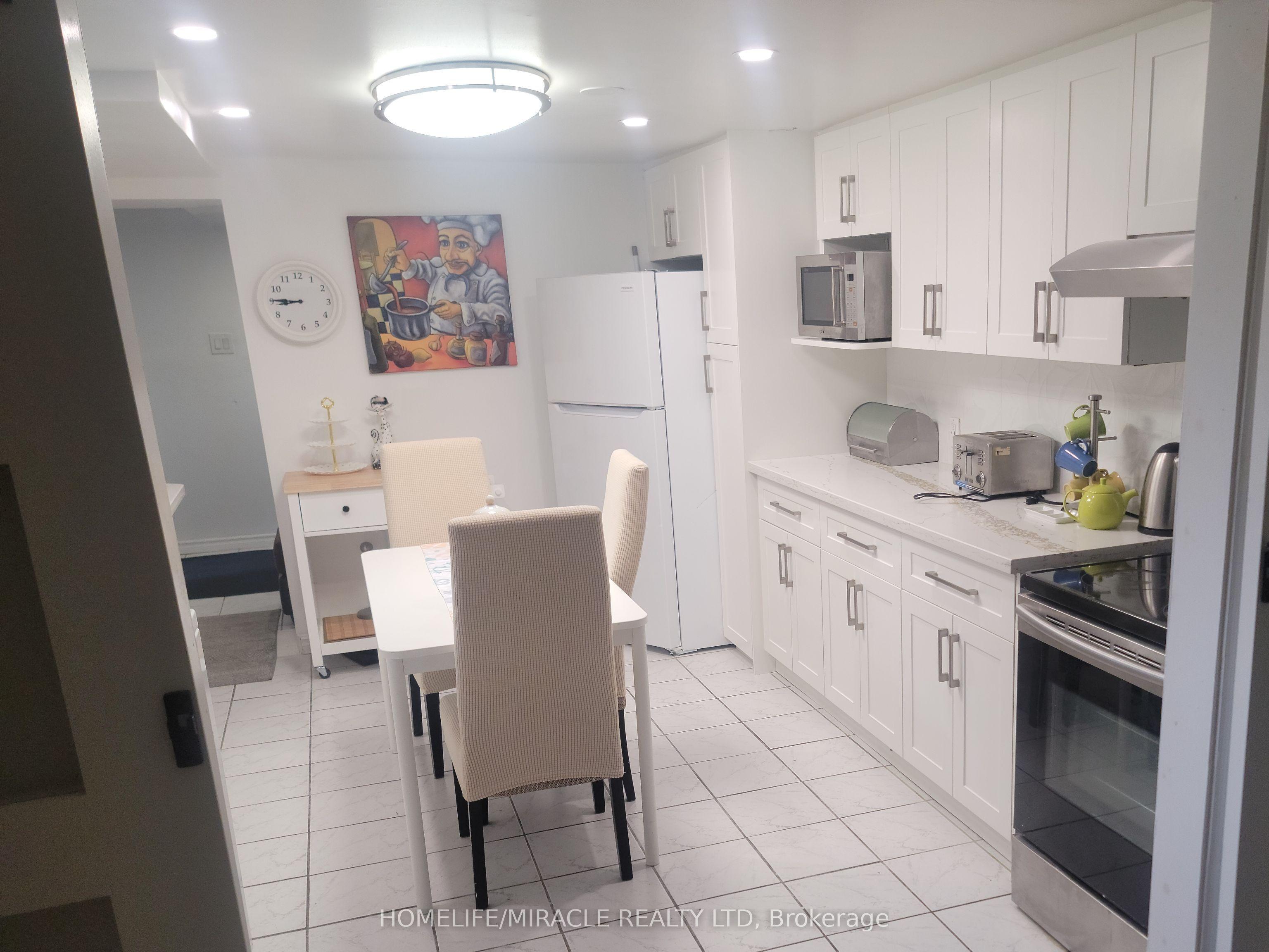 1252 Hillhurst Road Basement, Oakville, ON L6J 1X4