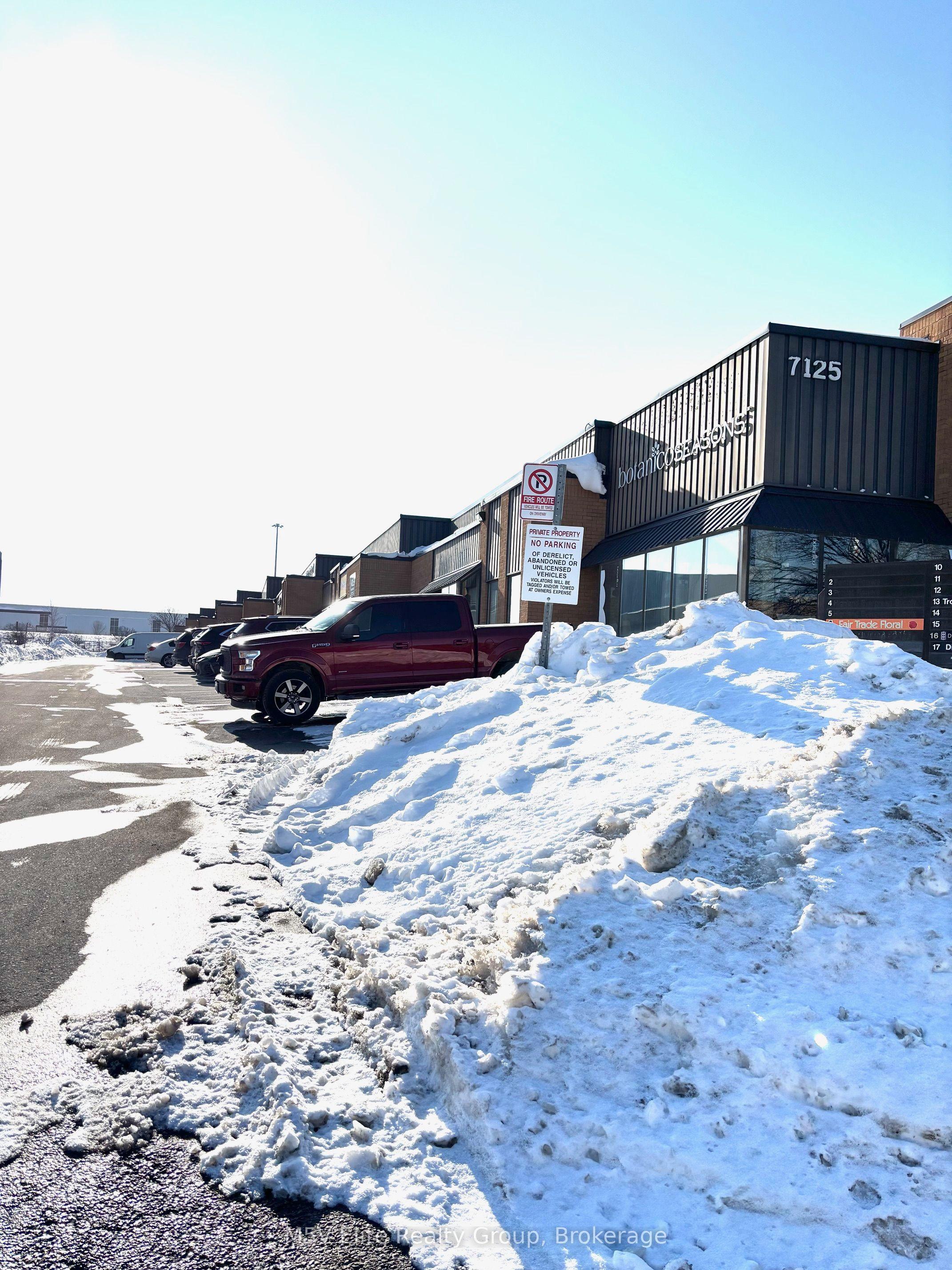 7125 Pacific Circle 9, Mississauga, ON L5T 2A5