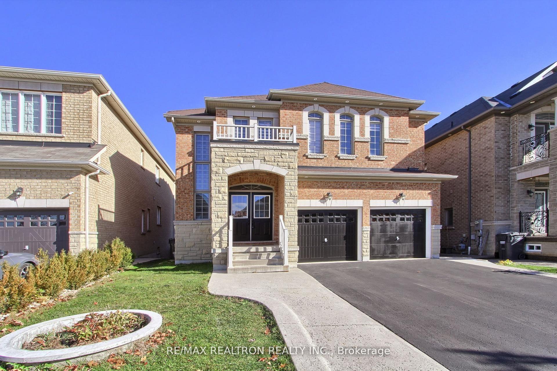 79 Apple Valley Way, Brampton, ON L6P 0W4