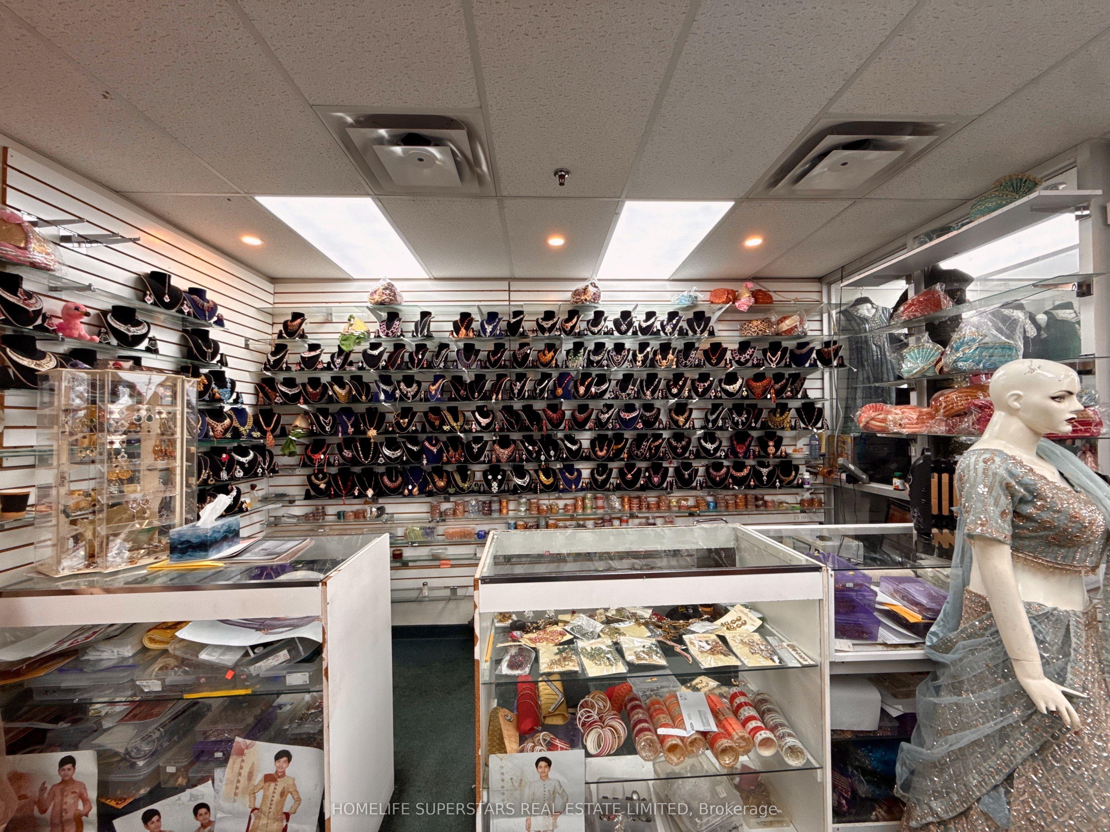 2575 Steeles Avenue E 5, Brampton, ON L6T 5T1