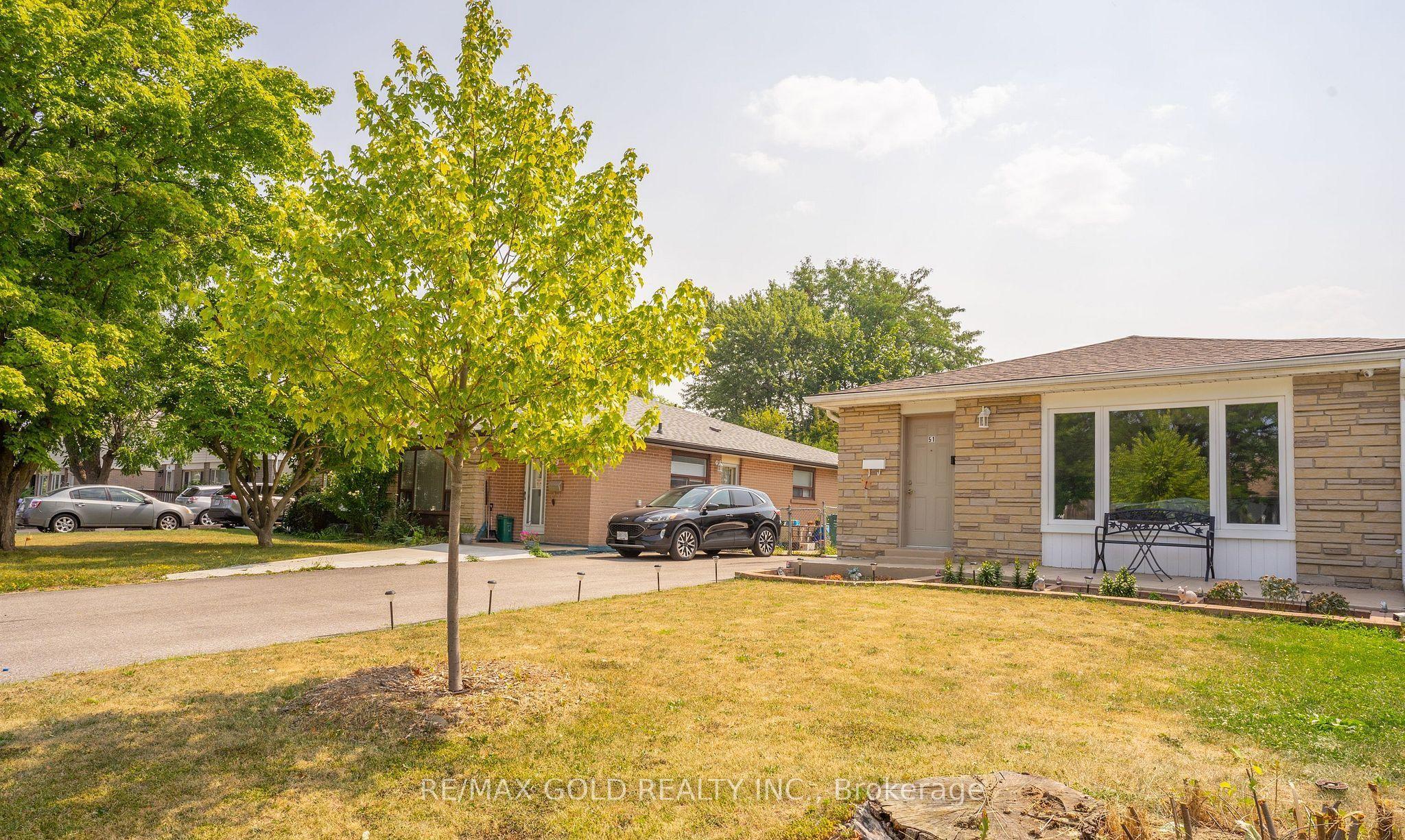 51 Davenport Crescent, Brampton, ON L6T 3L5