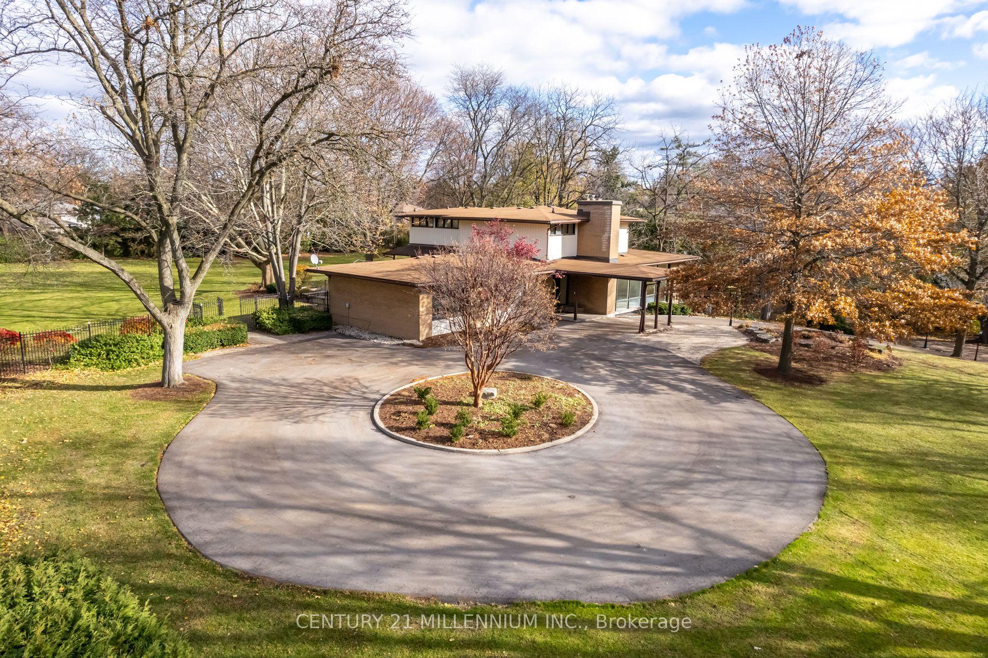 200 Main Street S, Brampton, ON L6W 2E2