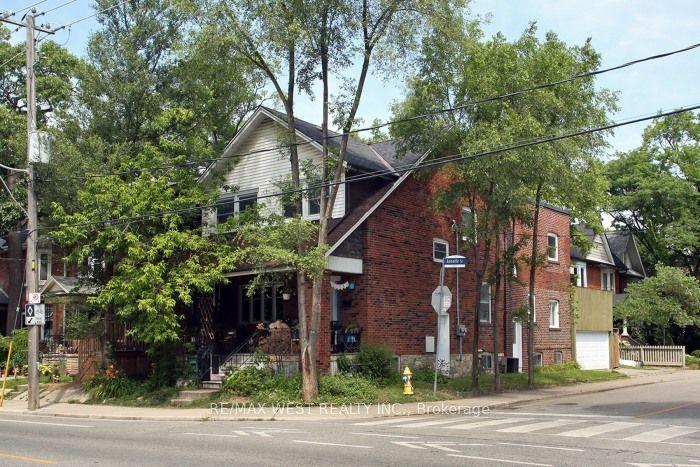 420 Annette Street Upper Level, Toronto, ON M6P 1R9
