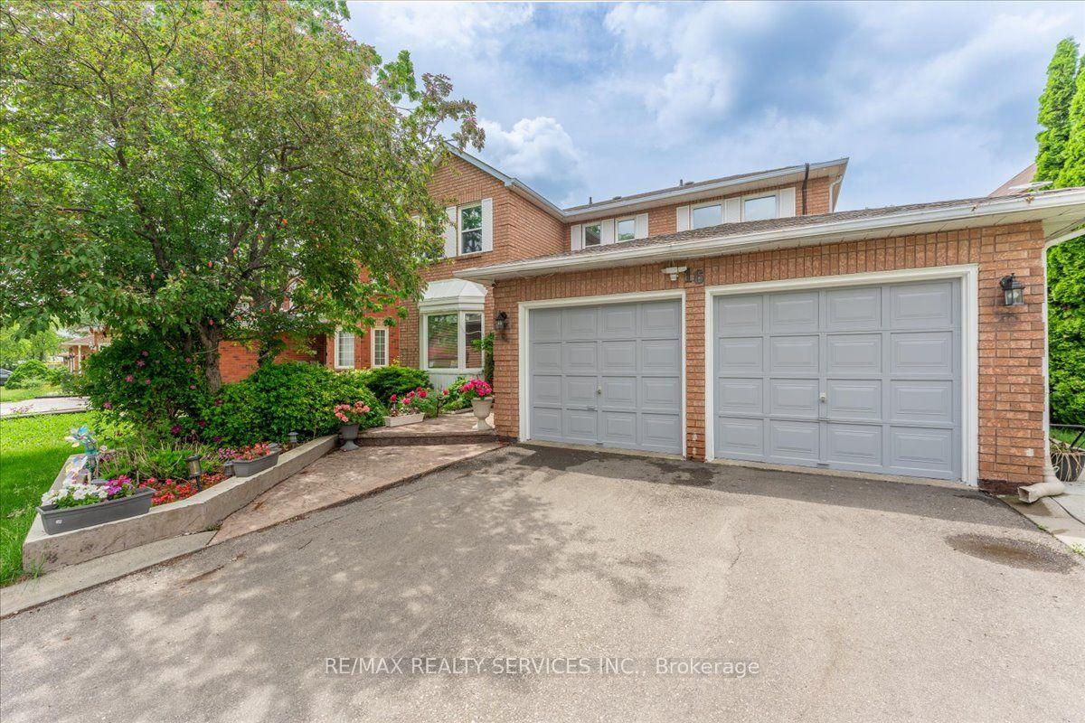 16 Major William Sharpe Drive E, Brampton, ON L6X 3K3