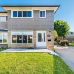 2155 Pashak Court, Mississauga, ON L5A 1H8