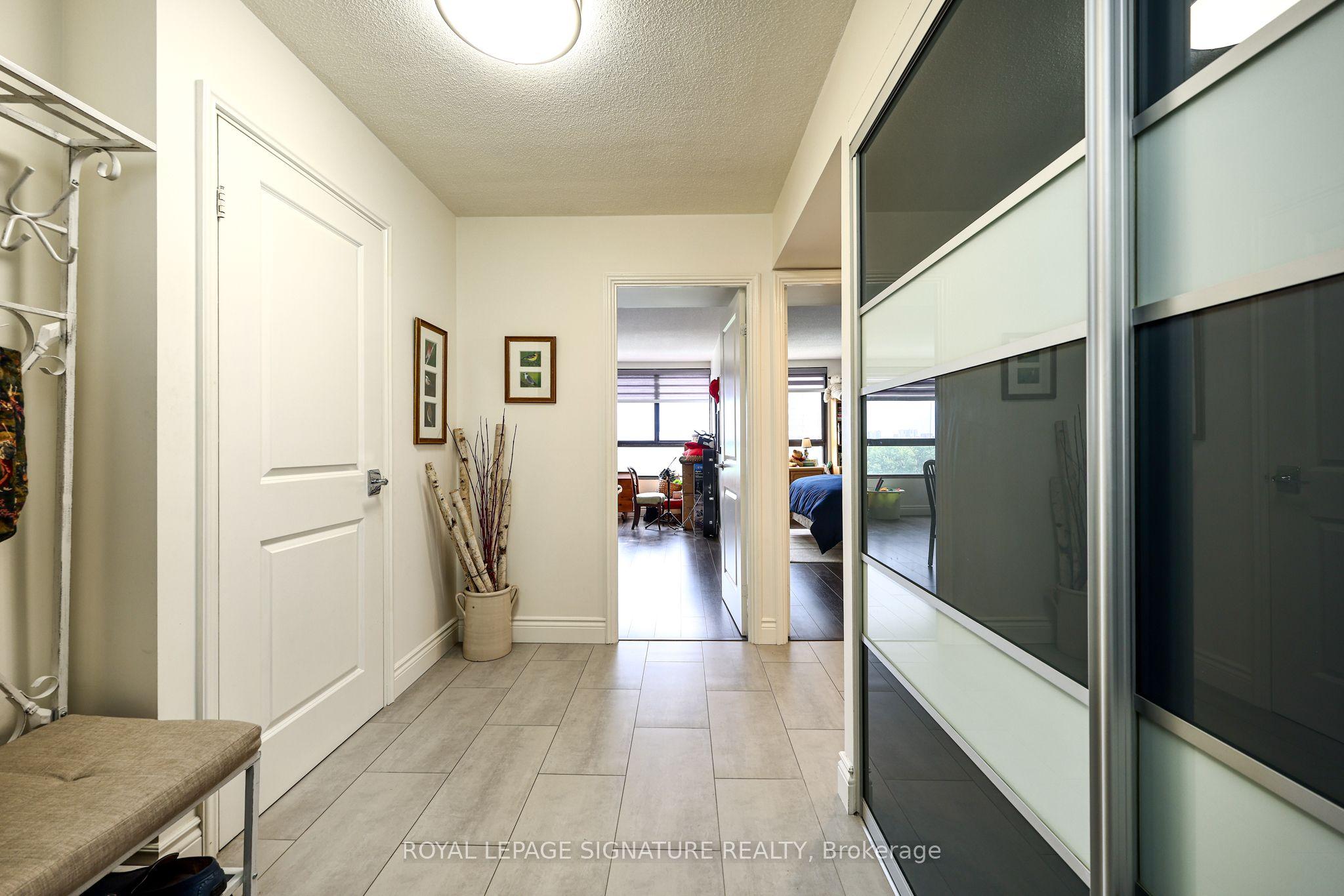 1300 Bloor Street 907, Mississauga, ON L4Y 3Z2