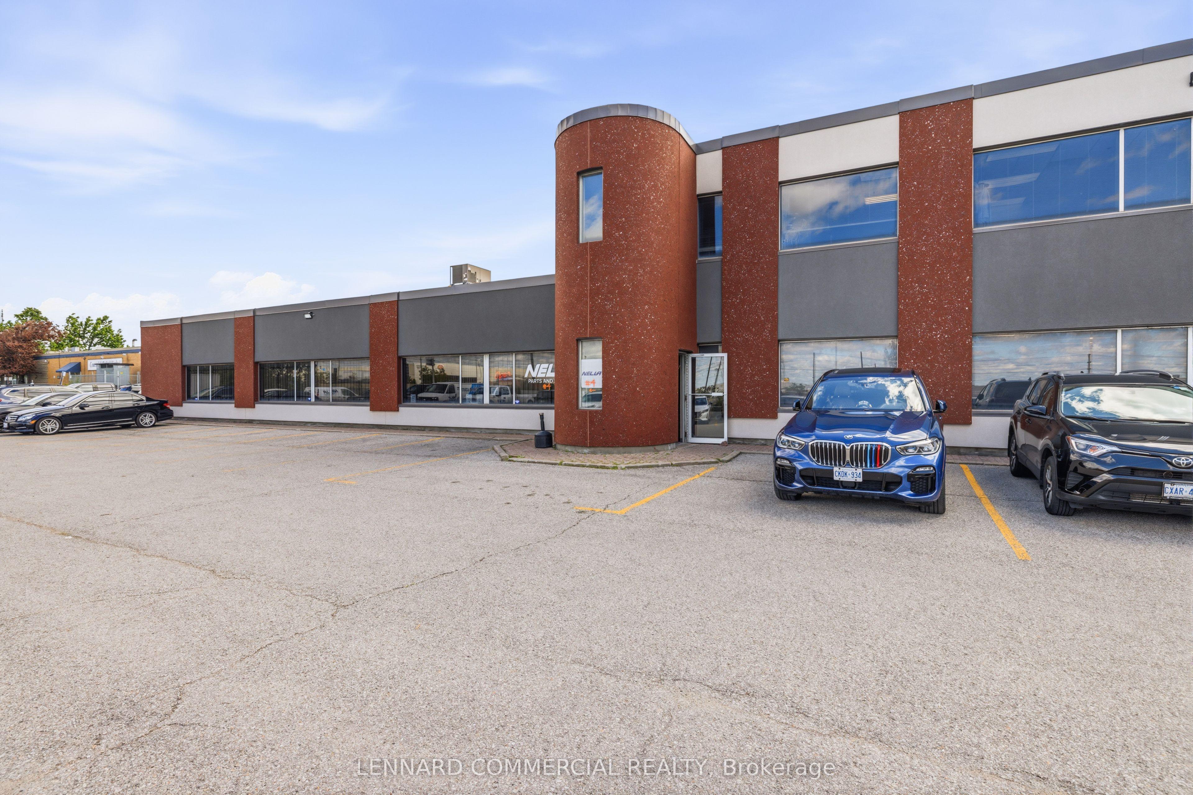 150 Norfinch Drive 4, Toronto, ON M3N 1X6