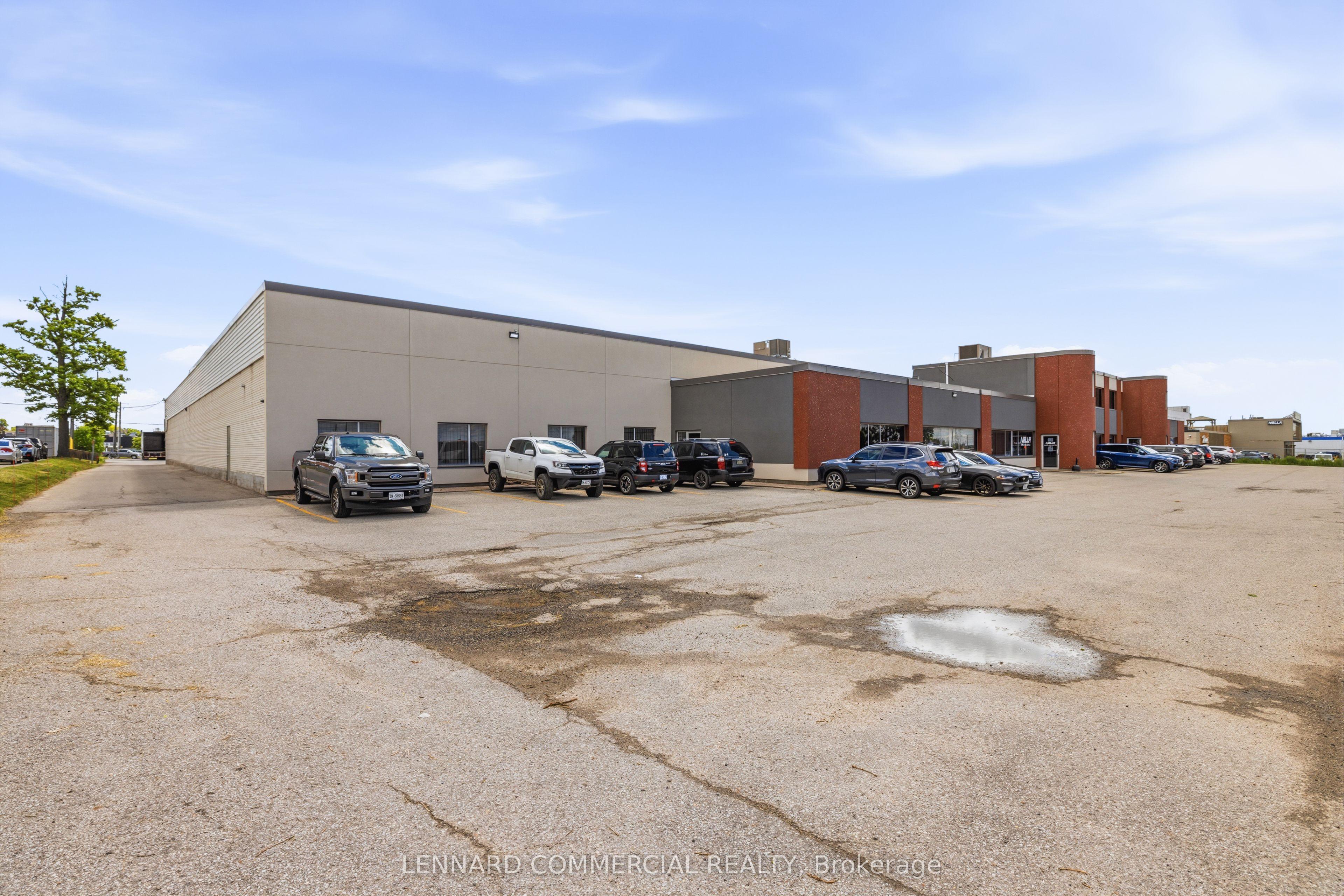 150 Norfinch Drive 4, Toronto, ON M3N 1X6
