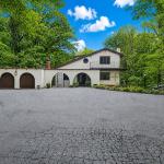 2194 Lower Base Line, Oakville, ON L6M 4G1