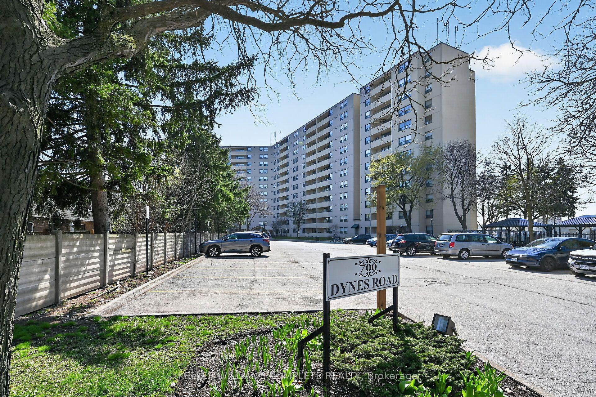 700 Dynes Road 904, Burlington, ON L7N 3M2