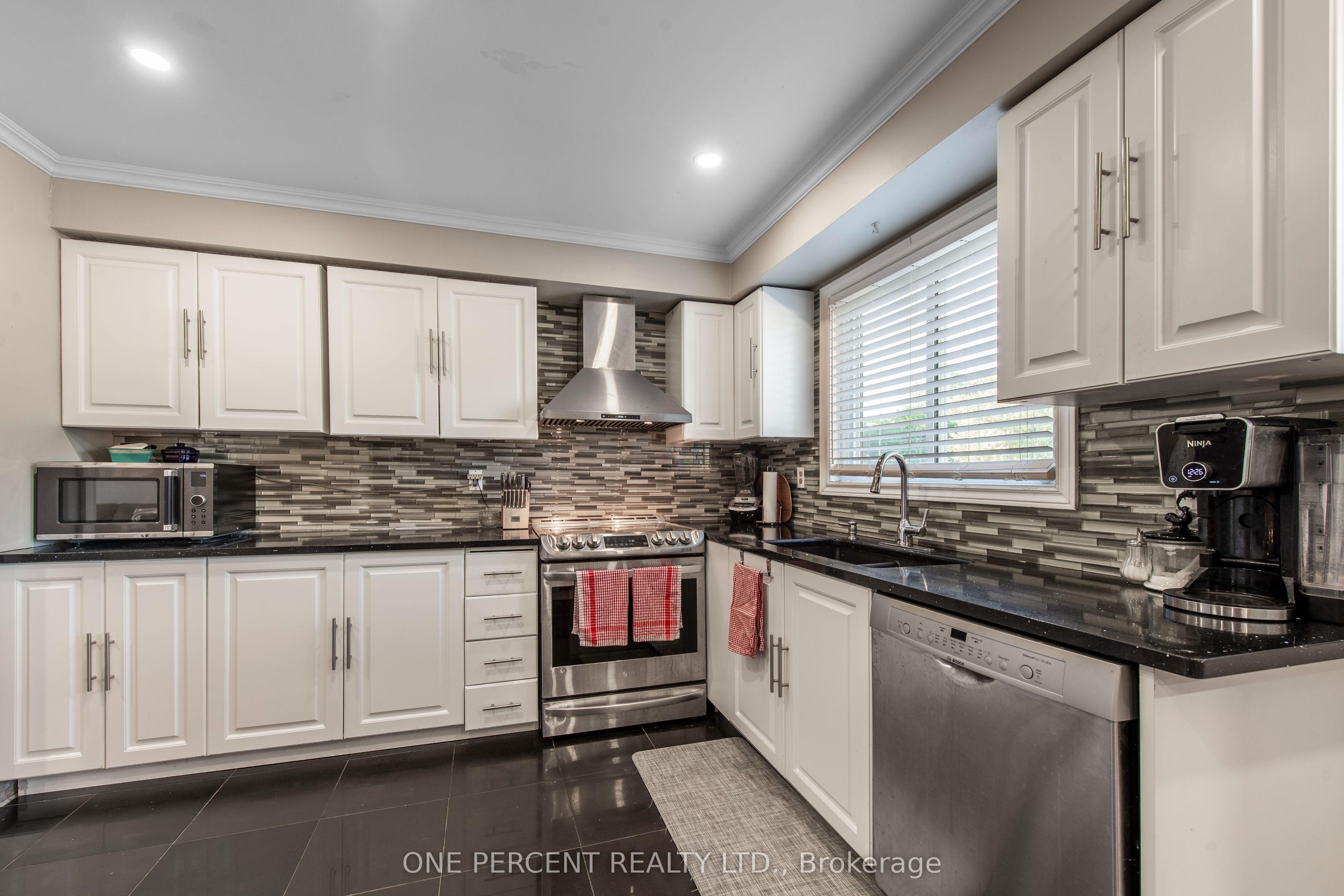 7 Morgandale Crescent, Orangeville, ON L9W 3C6