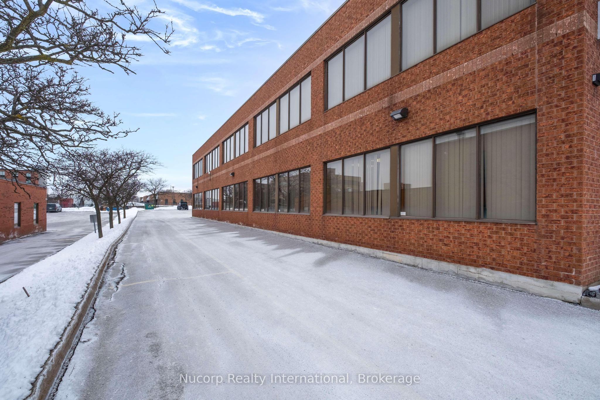 141 Brunel Road #200H, Mississauga, ON L4Z 1X3