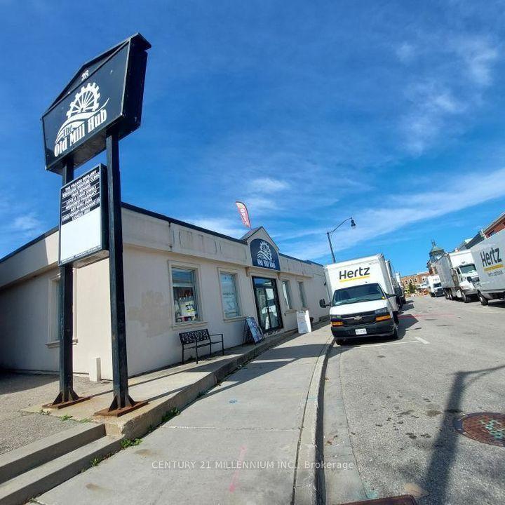 28 Mill Street 101, Orangeville, ON L9W 2M3